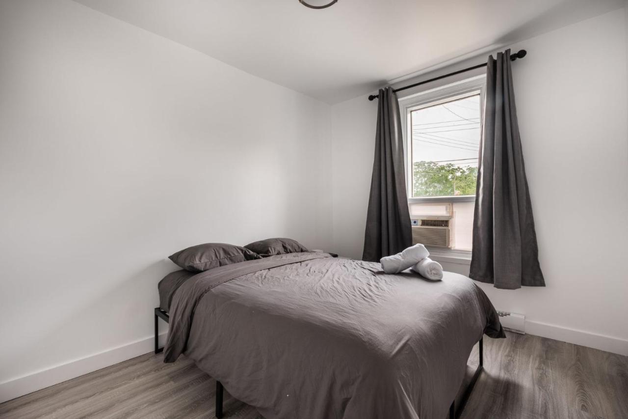 2 Bedroom - 1005 *
