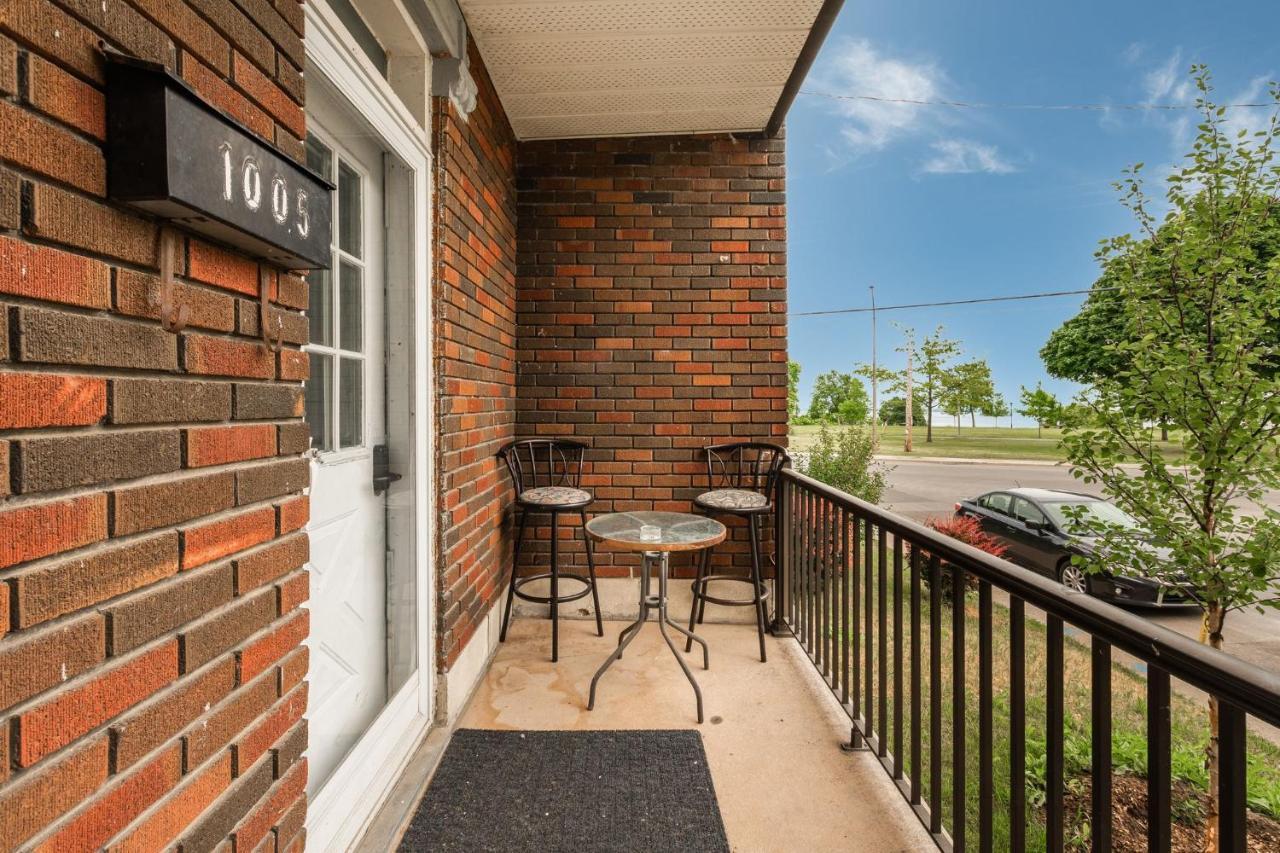 2 Bedroom - 1005 Apartment *