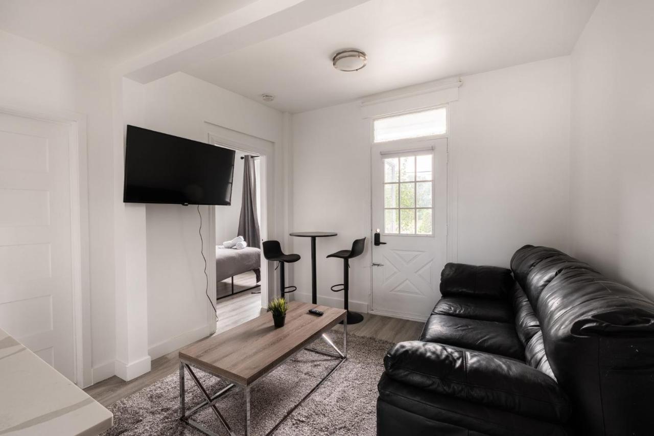 2 Bedroom - 1005 *