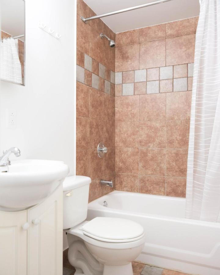 Not Usable - 242 3e Montreal