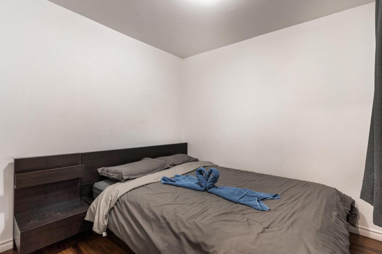 Cozy 2 Bedroom - 1902 Apartment Montreal