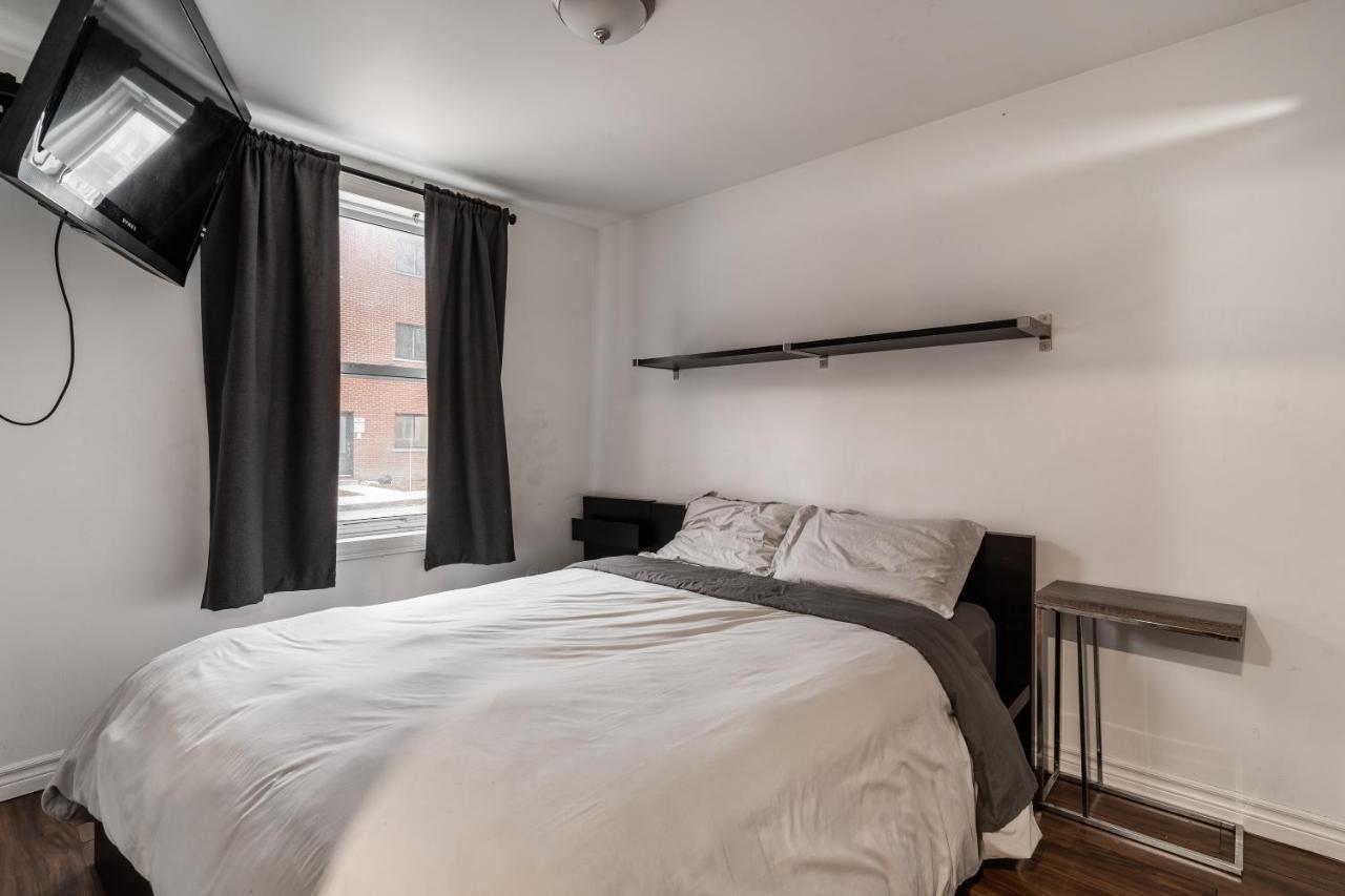Cozy 2 Bedroom - 1902 *