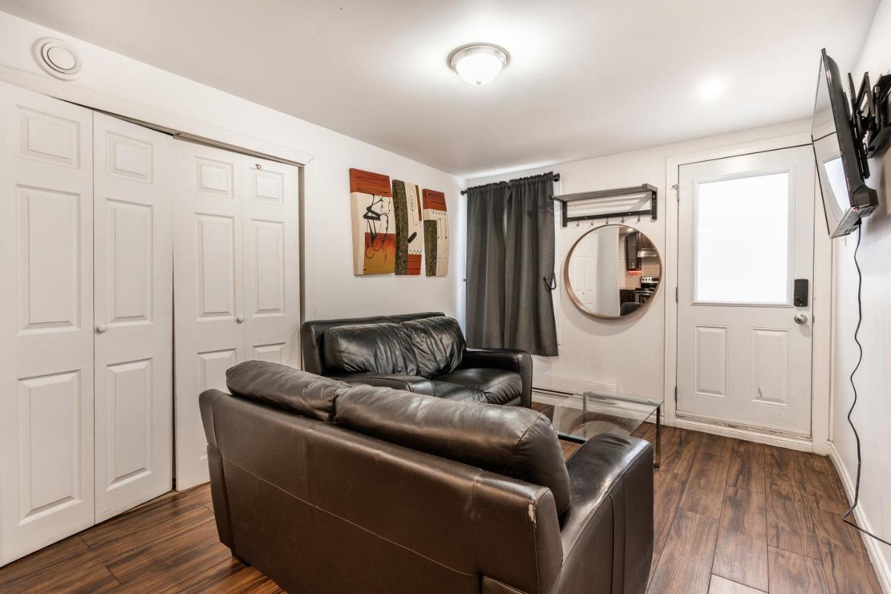 Cozy 2 Bedroom - 1902 Apartment Montreal