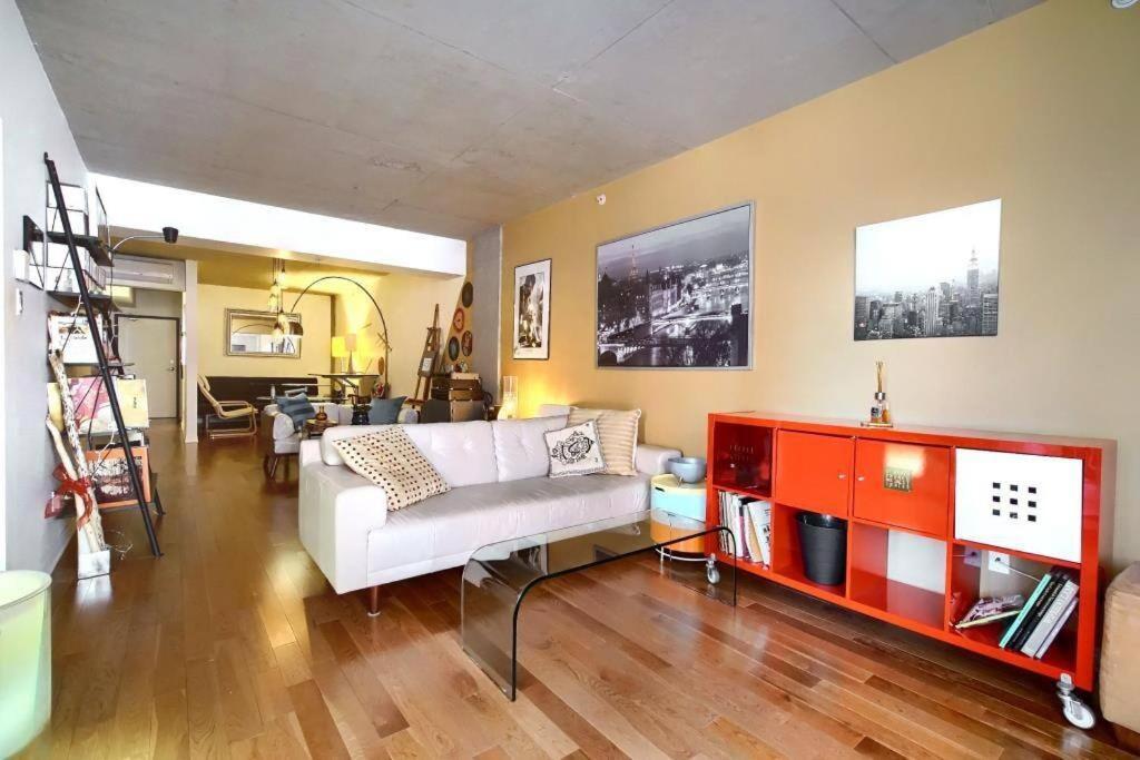 Grand Loft 1chambre Fermee Mile-end-petite Italie! *
