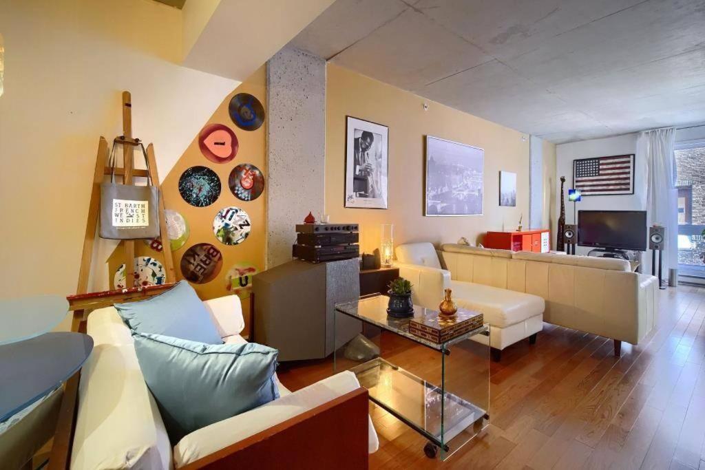 Apartment Grand Loft 1chambre Fermee Mile-end-petite Italie! Montreal