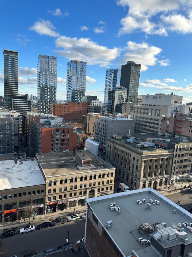 Hello,crescent * Montreal