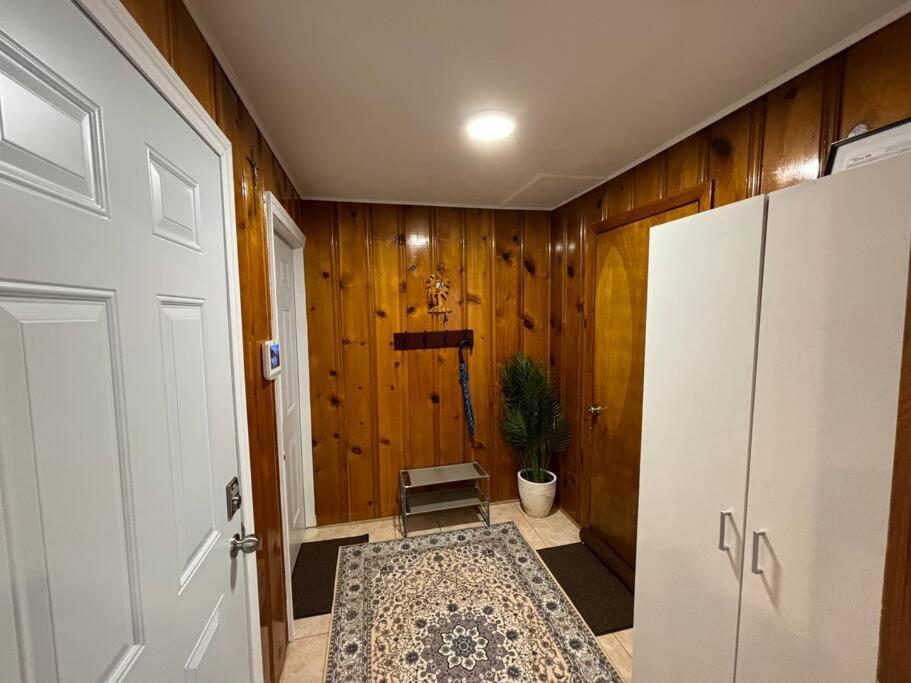 Apartment Cozy Spacious Work Friendly Lotus With Garden View High Speed Free Wi Fi And Parking Adjacent To Downtown