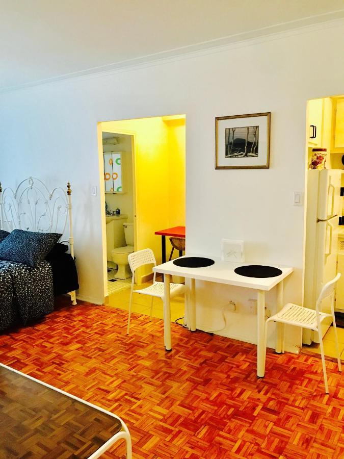 Stylish Apartment: Comfortable In The Golden Square Mile Apartment Montreal