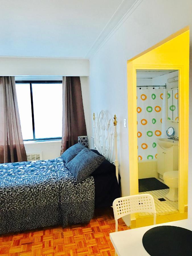 Stylish Apartment: Comfortable In The Golden Square Mile Apartment