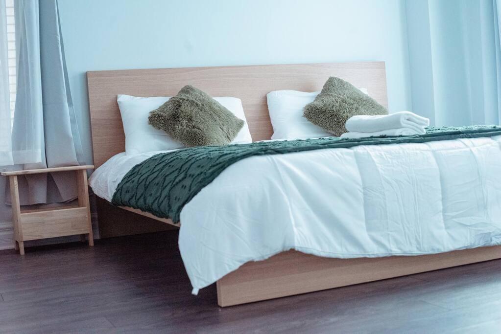 Spacieux De 3 Downtown Apartment