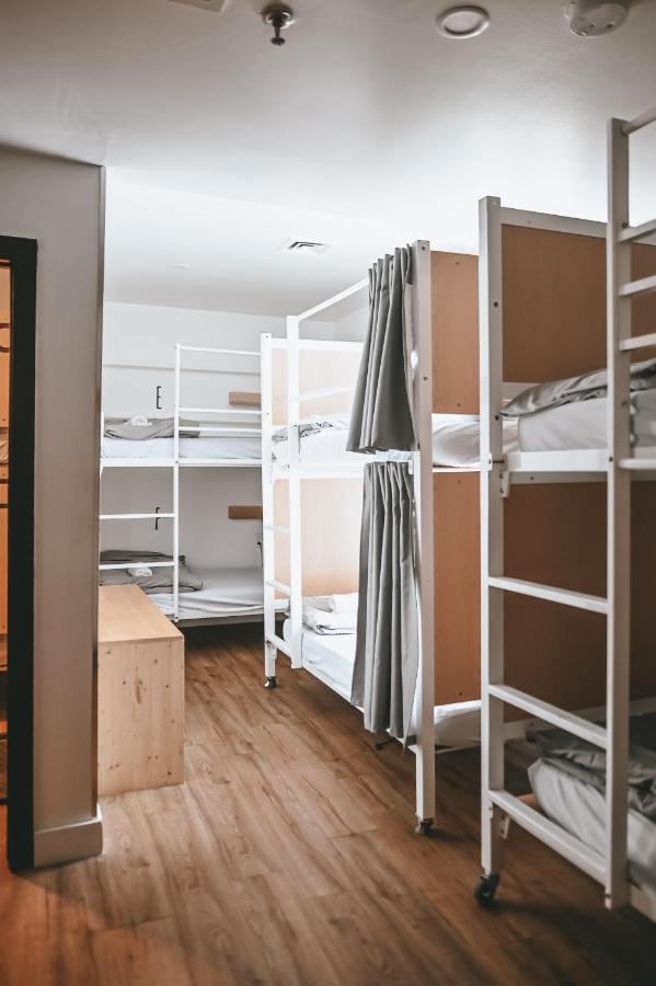 Saintlo Hostel Montreal