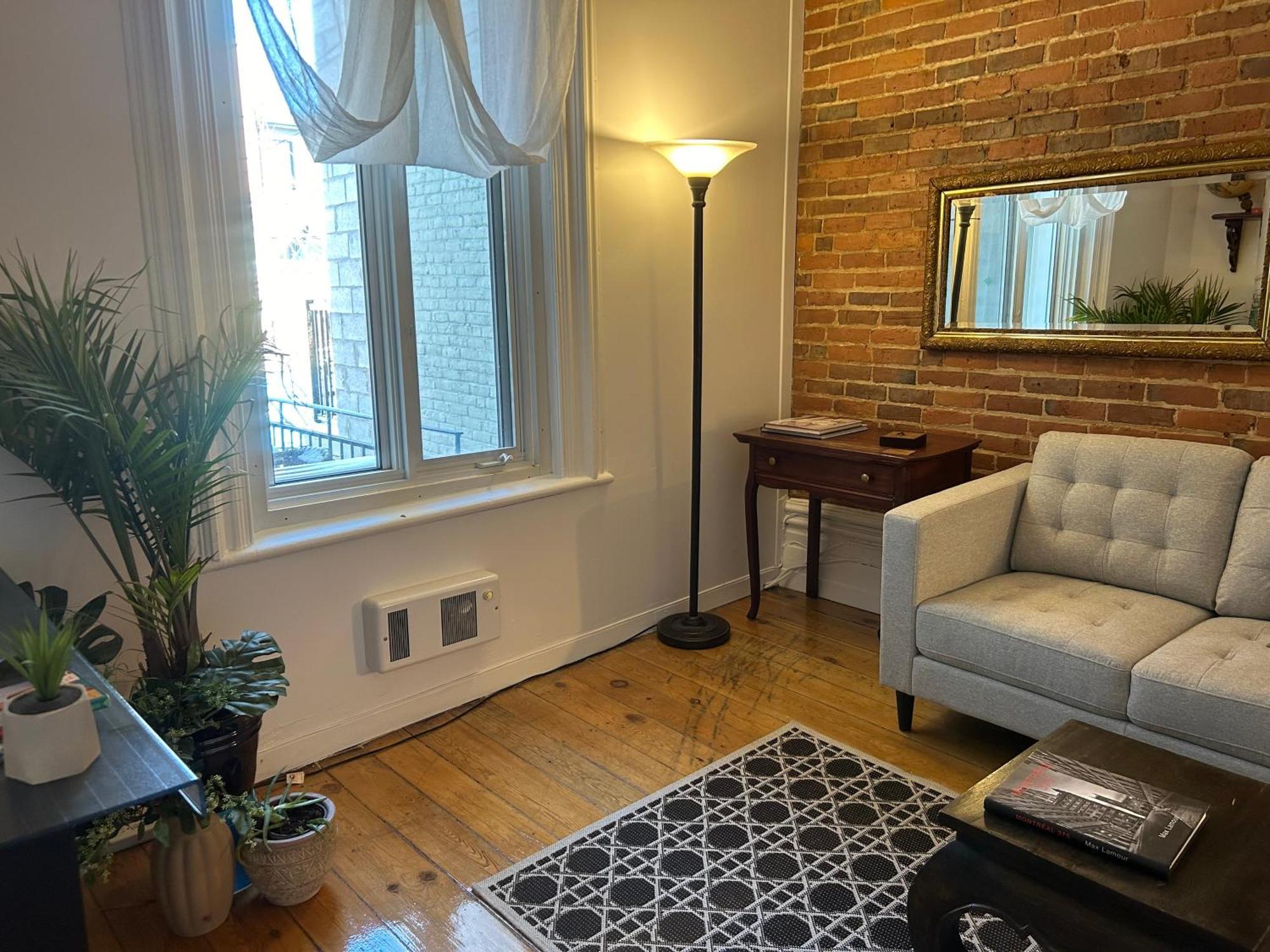 A L'adresse Du Centre-ville Bed & Breakfast