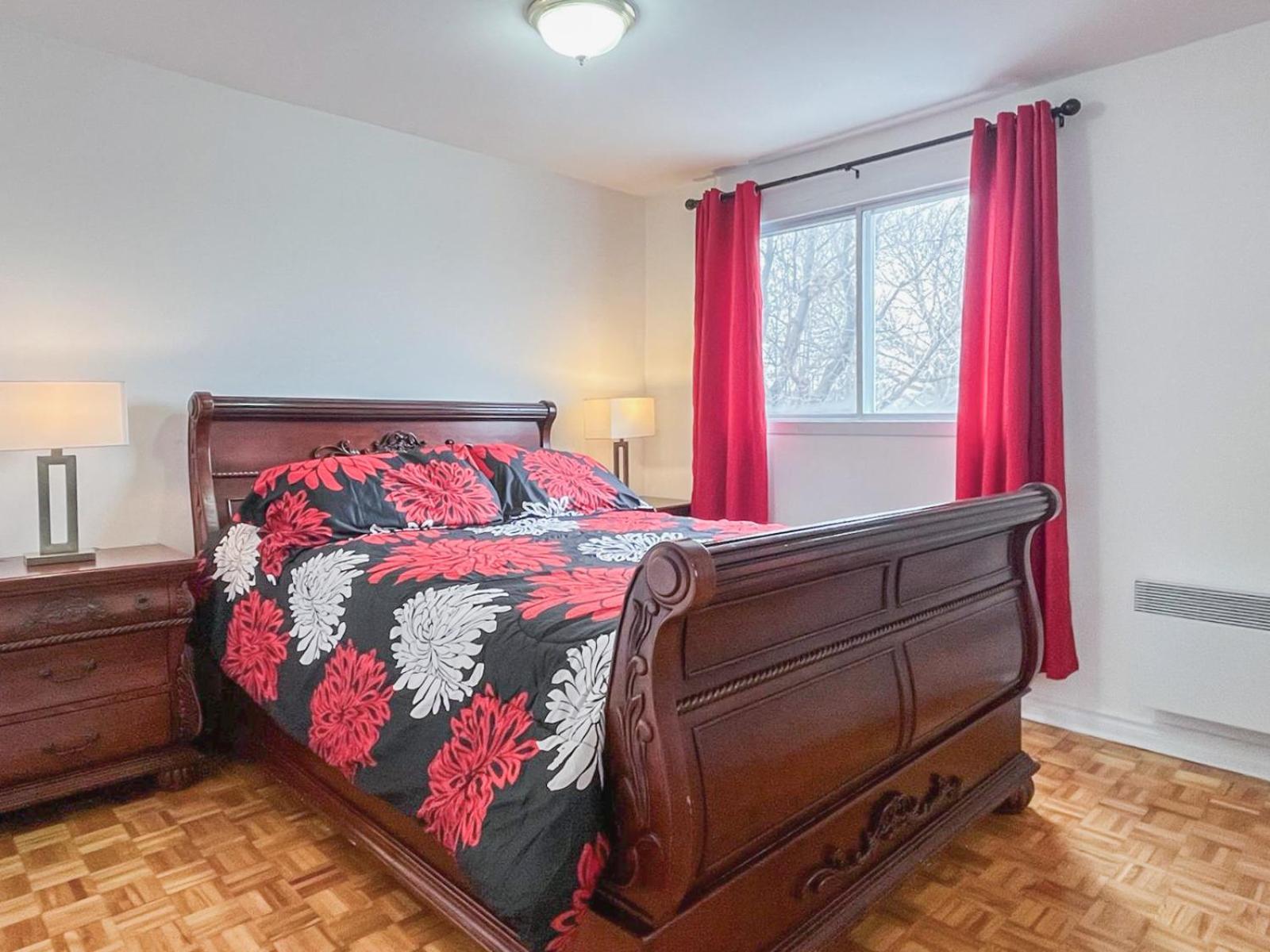 Spacious House Near Downtown Mtl Holiday home