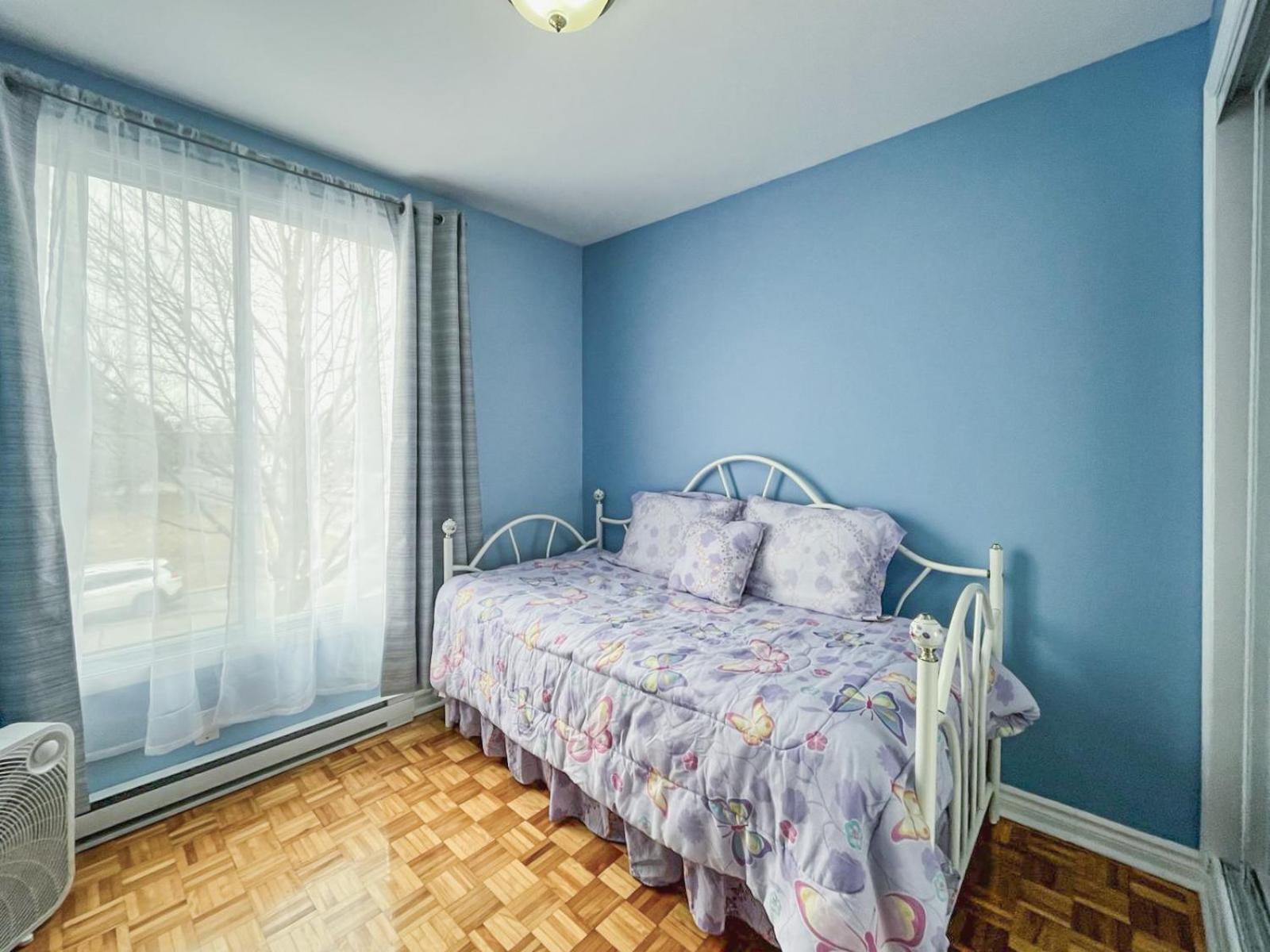 Spacious House Near Downtown Mtl Holiday home *