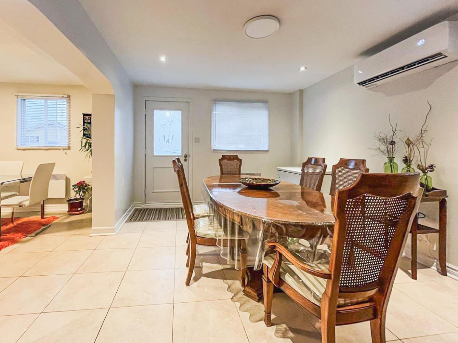 Spacious House Near Downtown Mtl Holiday home Montreal