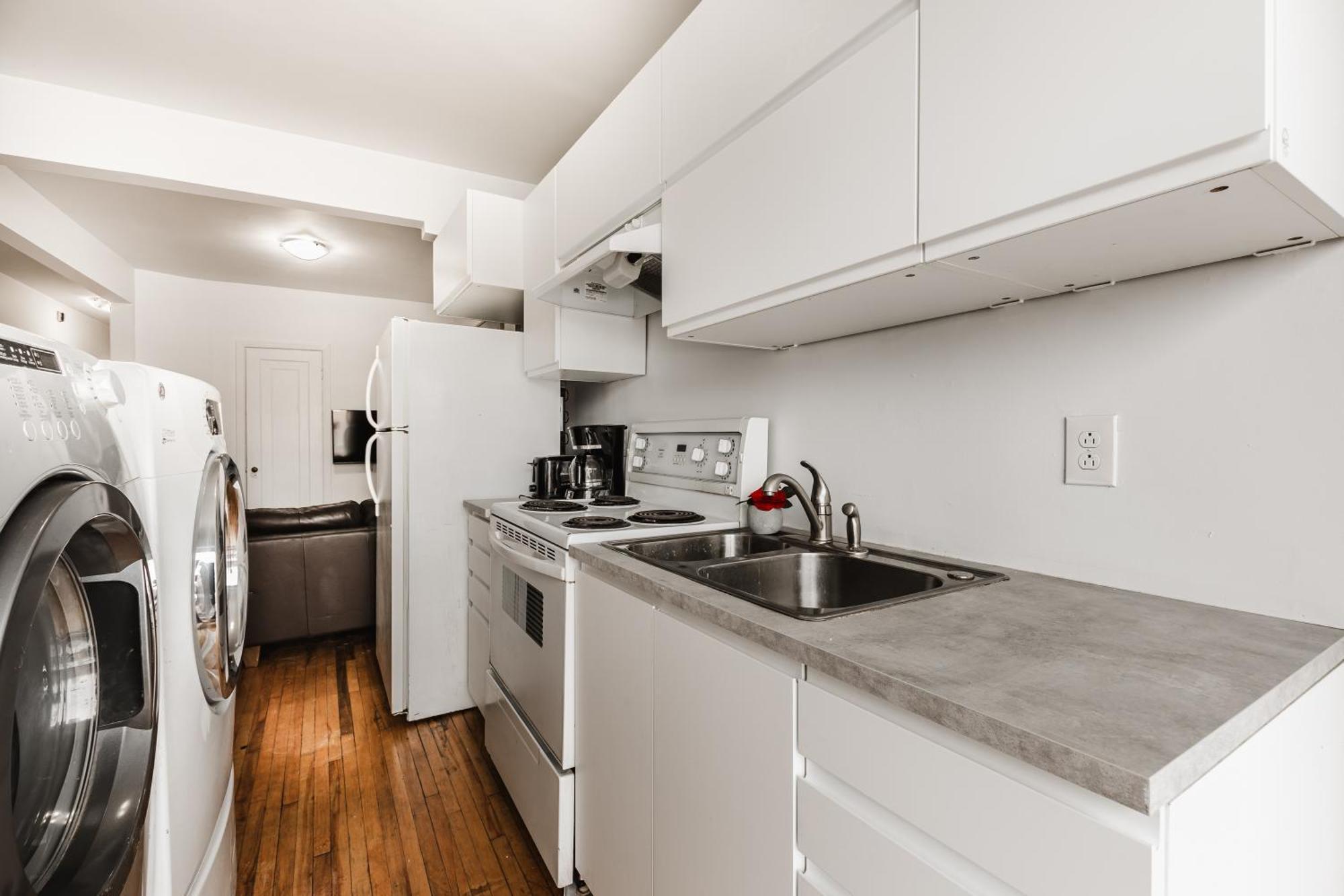 One Bedroom Near Frontenac Metro 2159-05 Apartment Montreal
