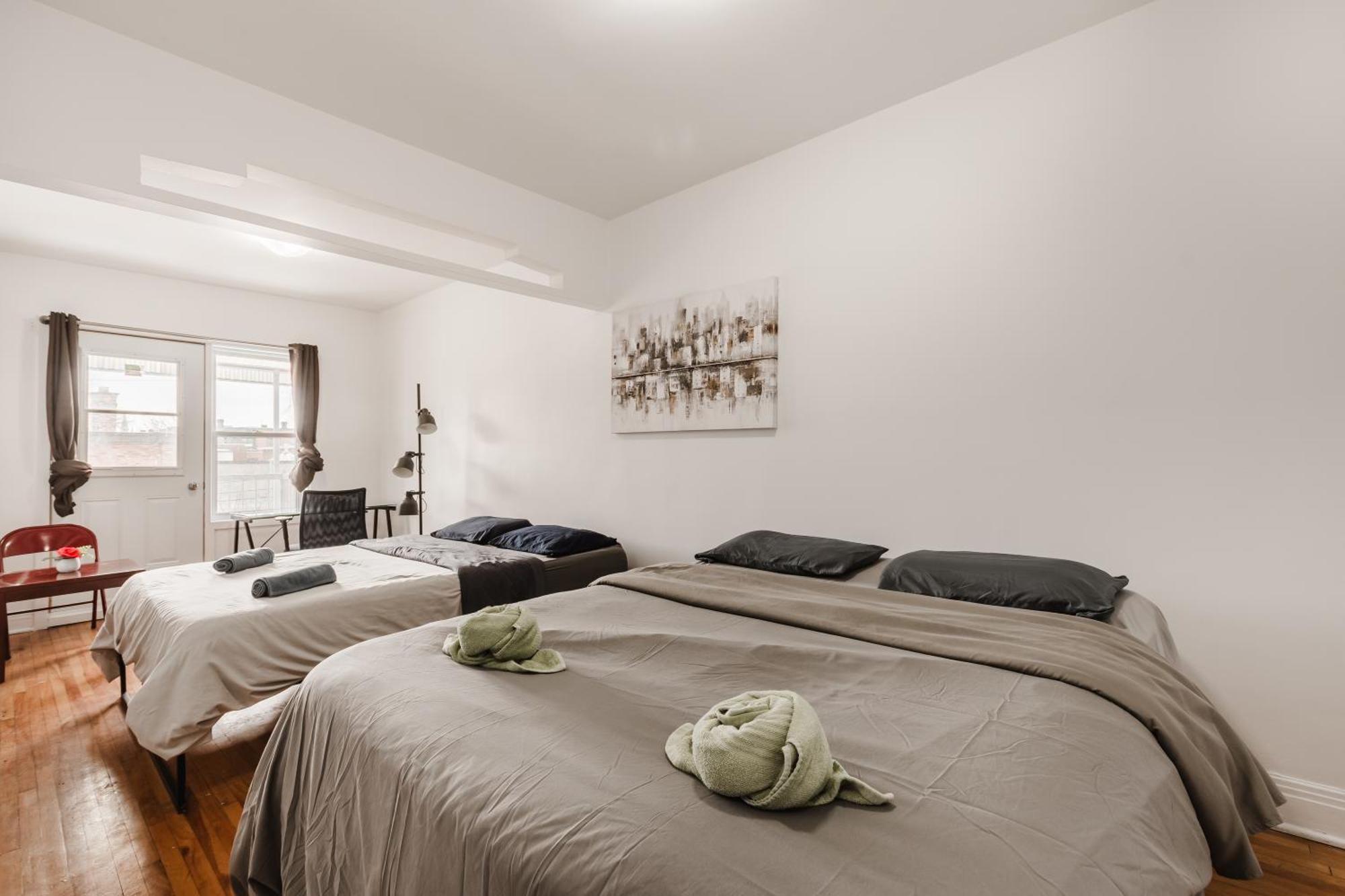 Apartment One Bedroom Near Frontenac Metro 2159-05 Montreal