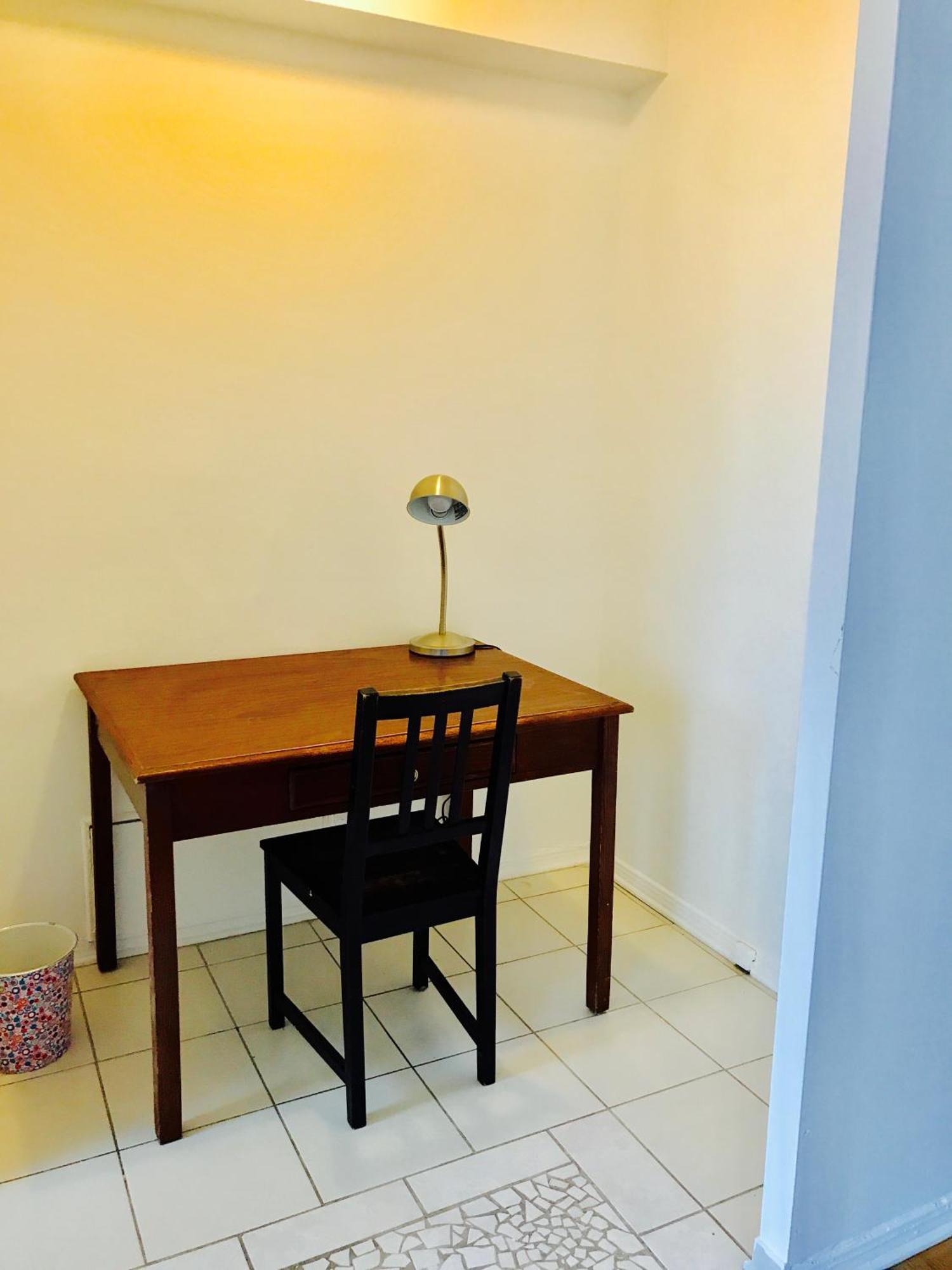 Stylish Apartment: Comfortable In The Golden Square Mile Apartment Montreal