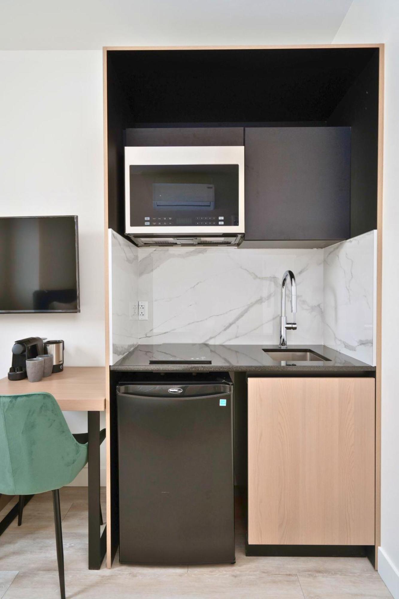 Clouds Lofts - Quartier Latin Aparthotel Montreal