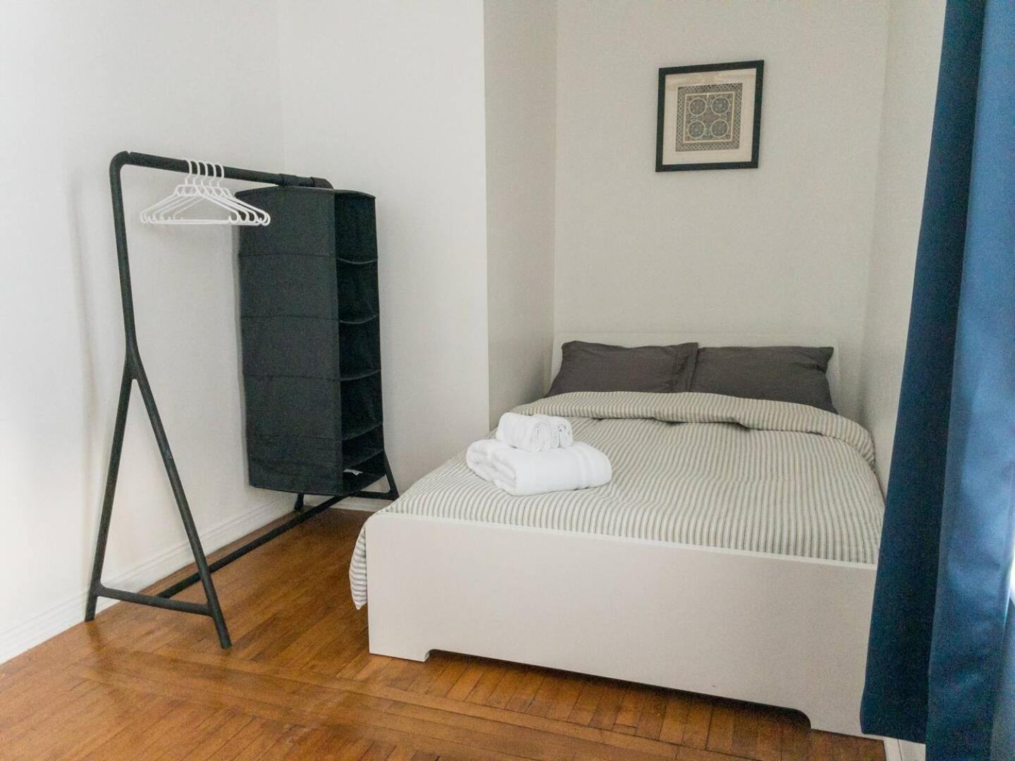 Perfect For Groups Big Livingroom 2 Backyard 3br * Montreal