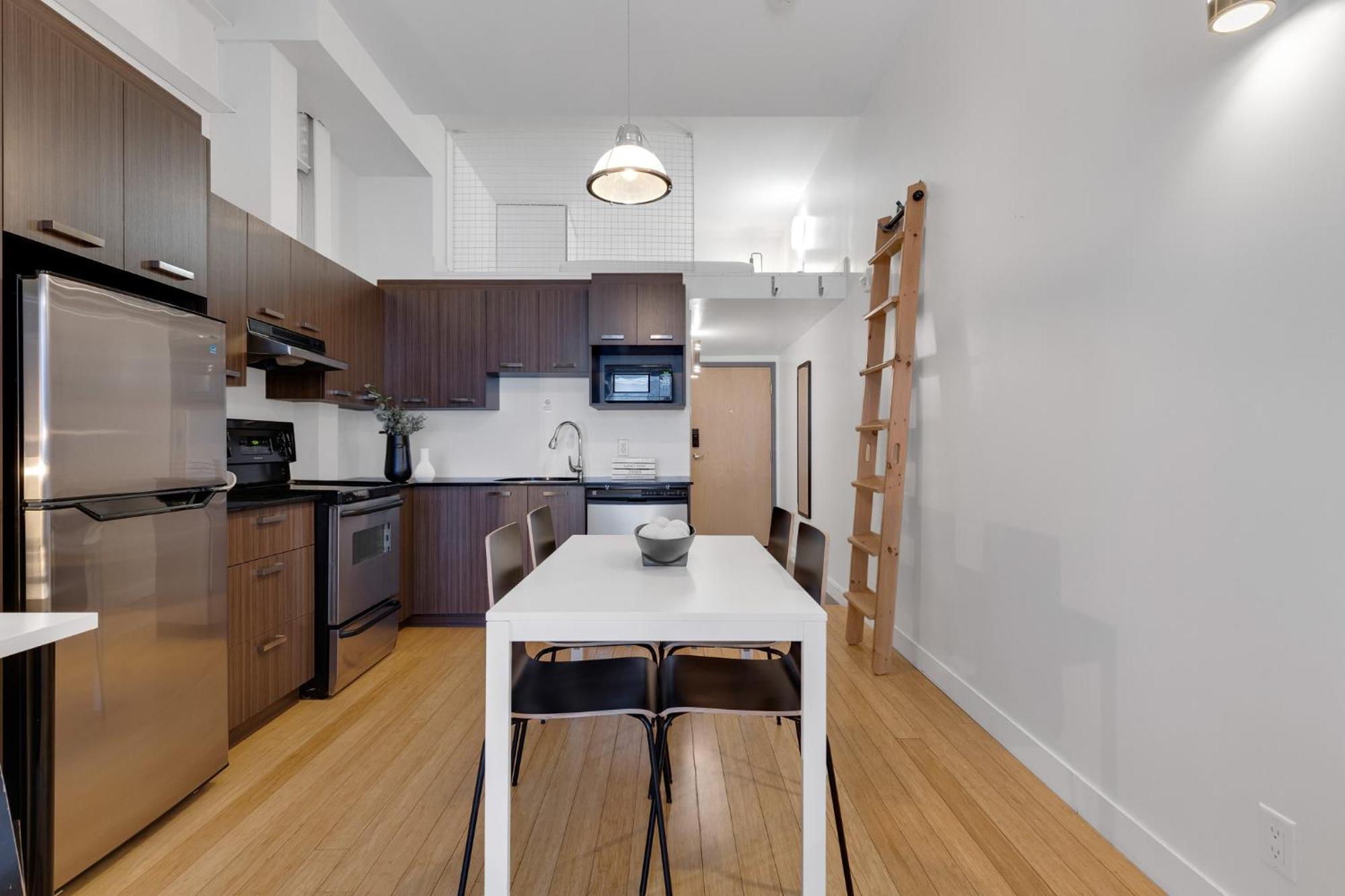Aparthotel Liv Mtl Main