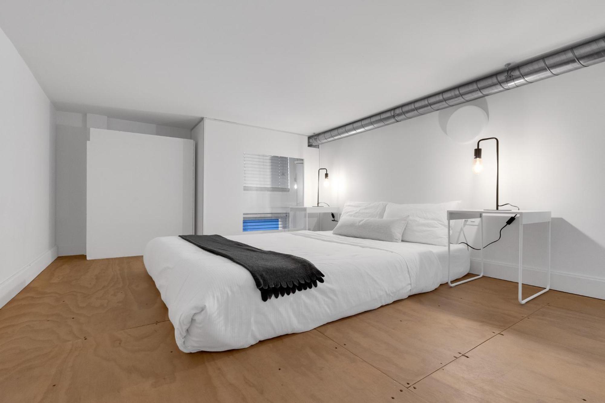 Liv Mtl Main Aparthotel 3*