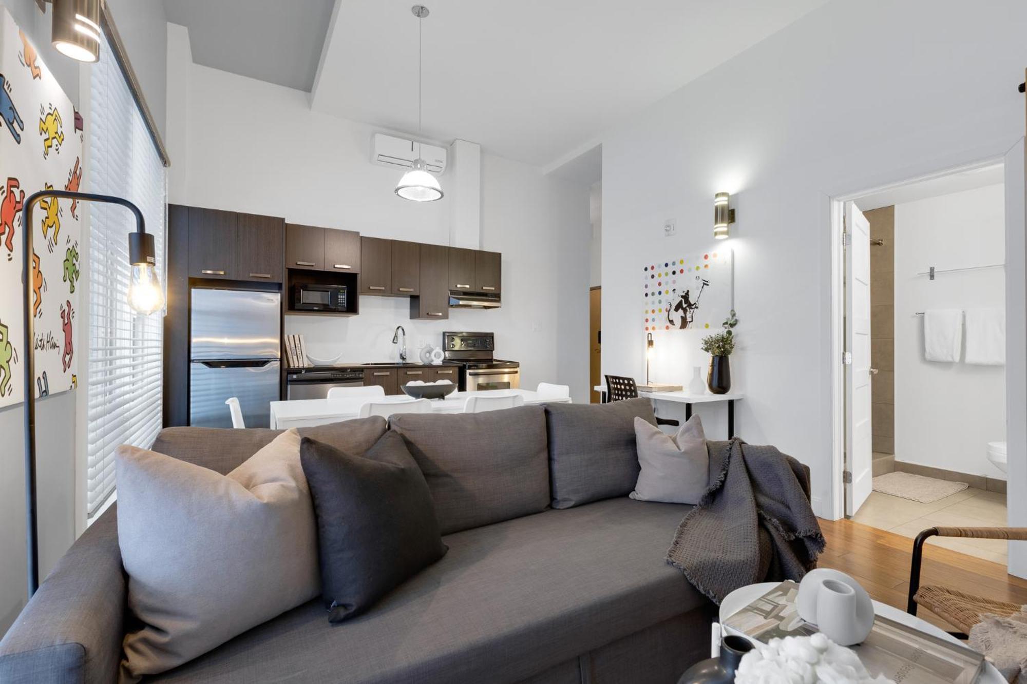 Liv Mtl Main Aparthotel