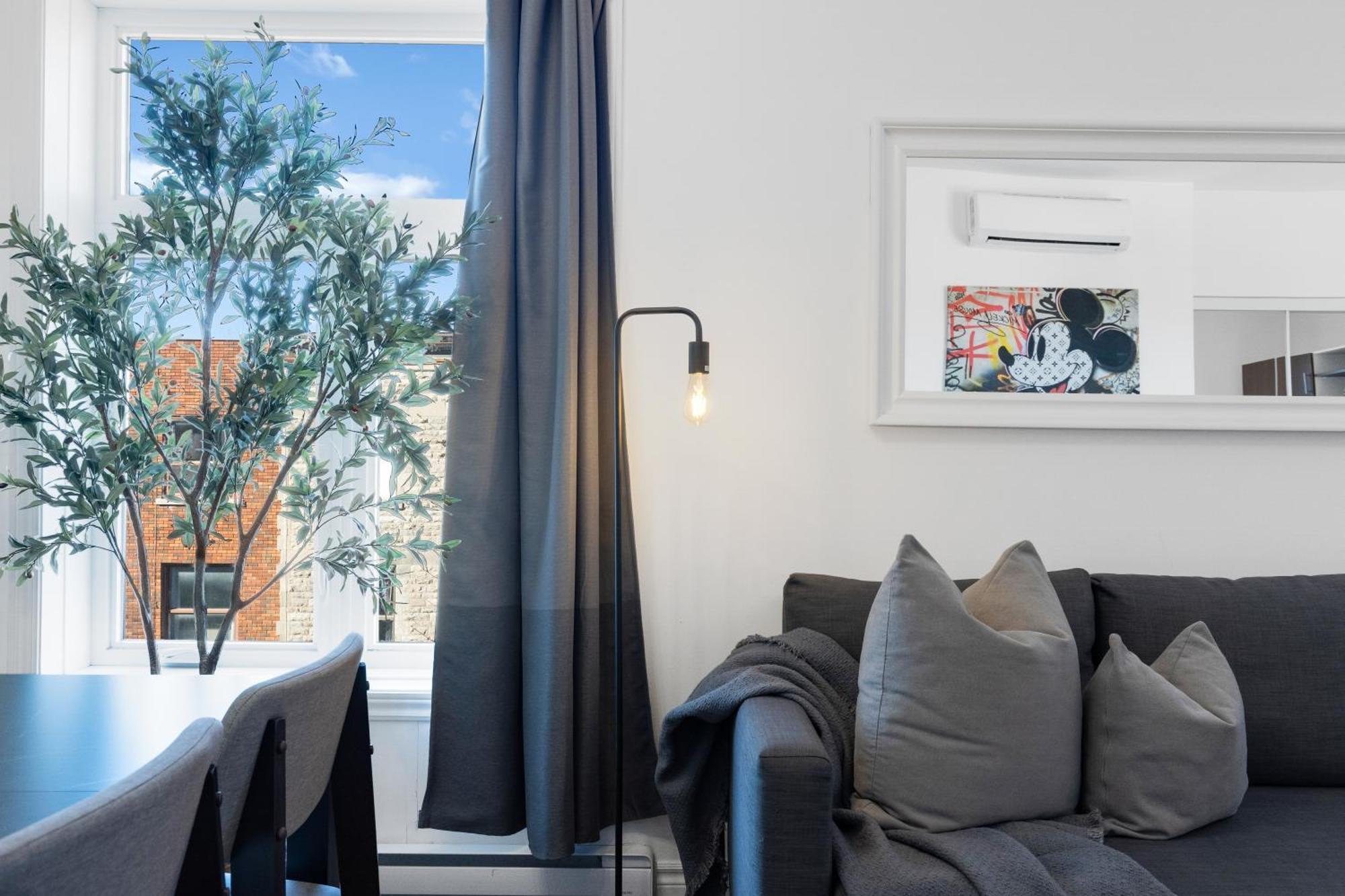 Liv Mtl Mtl Aparthotel
