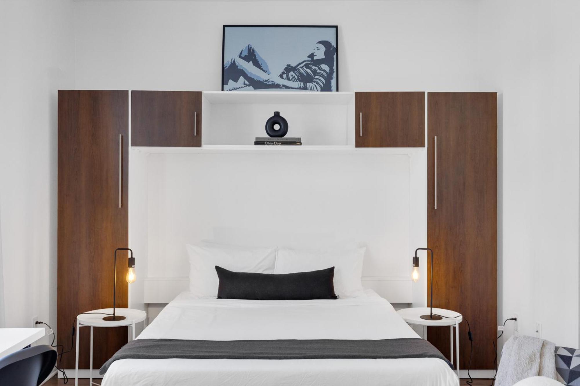 Liv Mtl Mtl Aparthotel Montreal