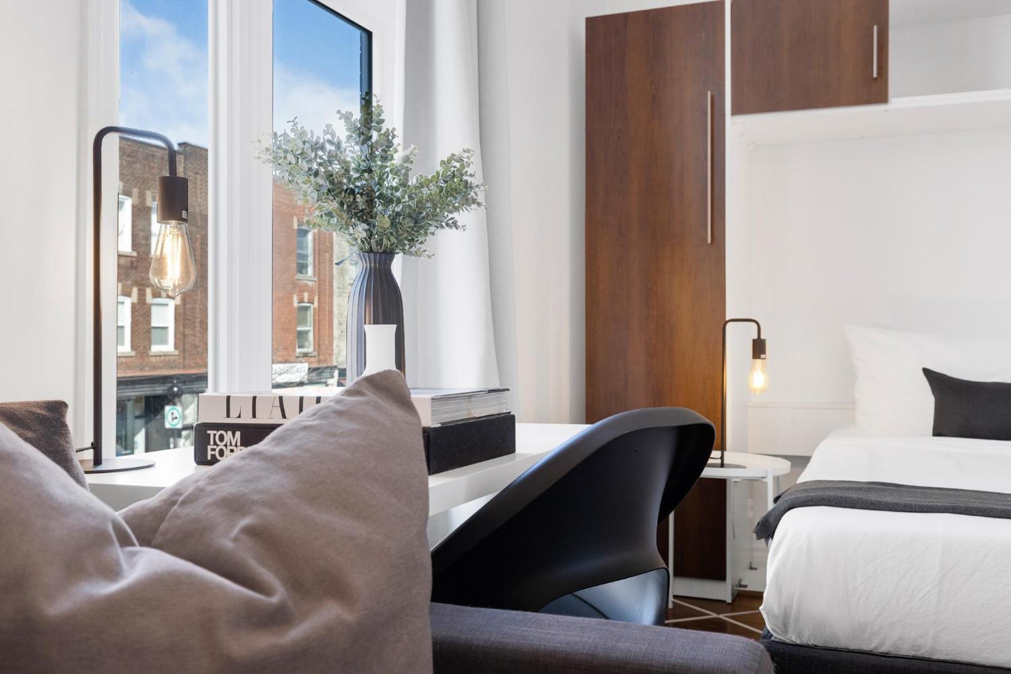 Liv Mtl Mtl 3* Montreal