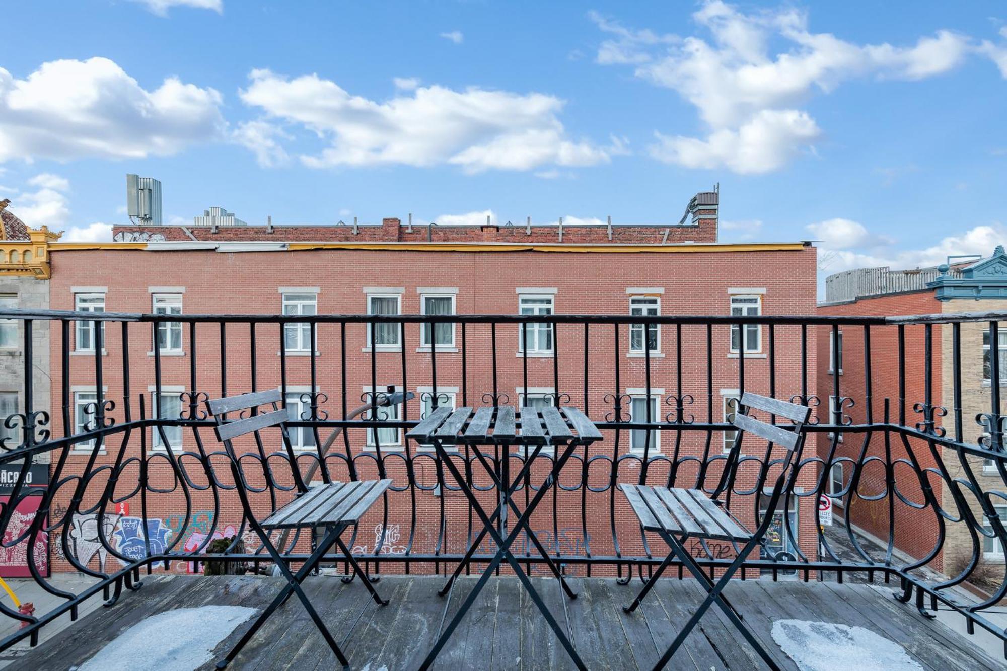 Aparthotel Liv Mtl Chic