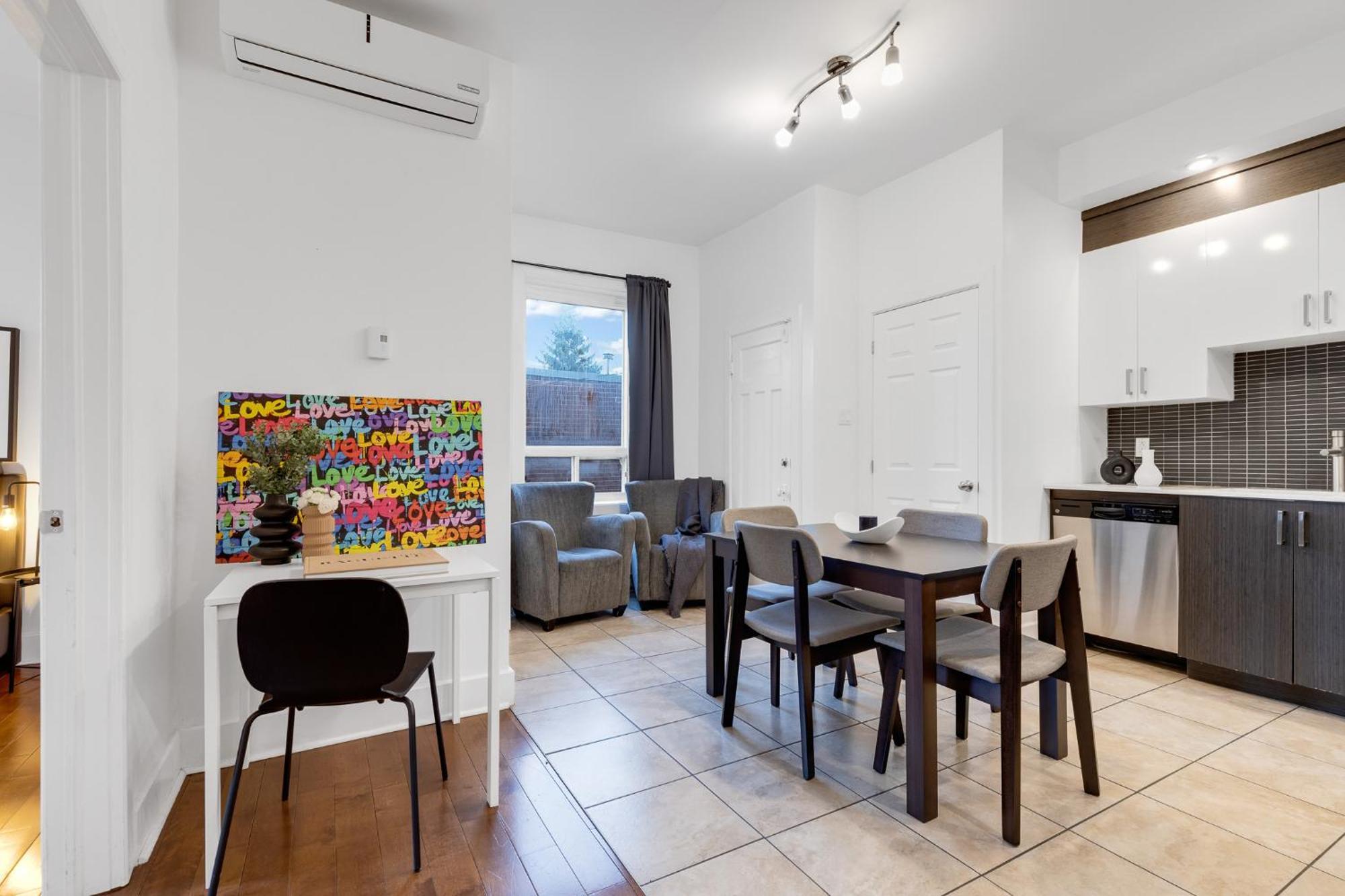 Aparthotel Liv Mtl Chic Montreal