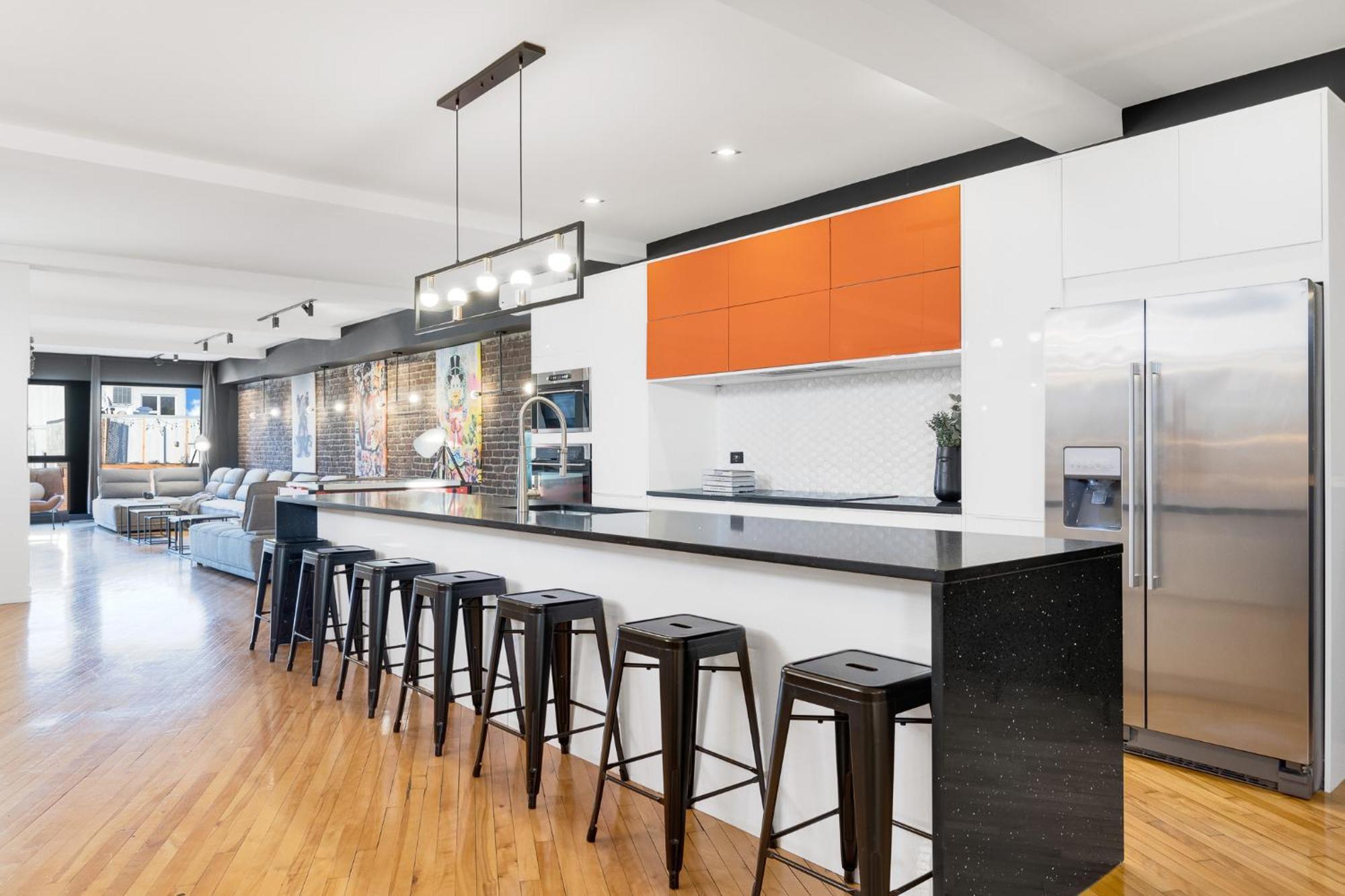 Liv Mtl Plaza Aparthotel Montreal