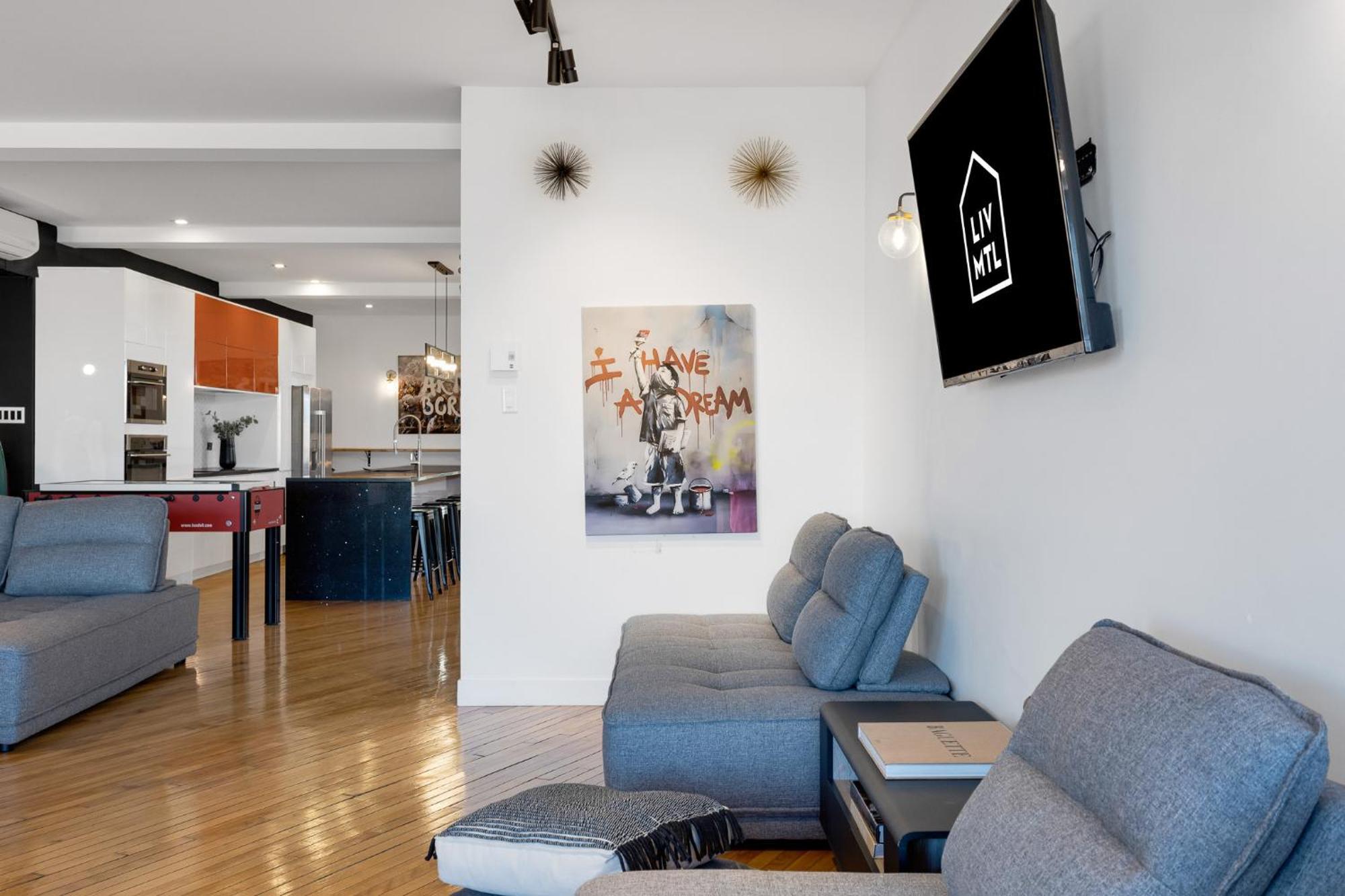 Liv Mtl Plaza 3* Montreal
