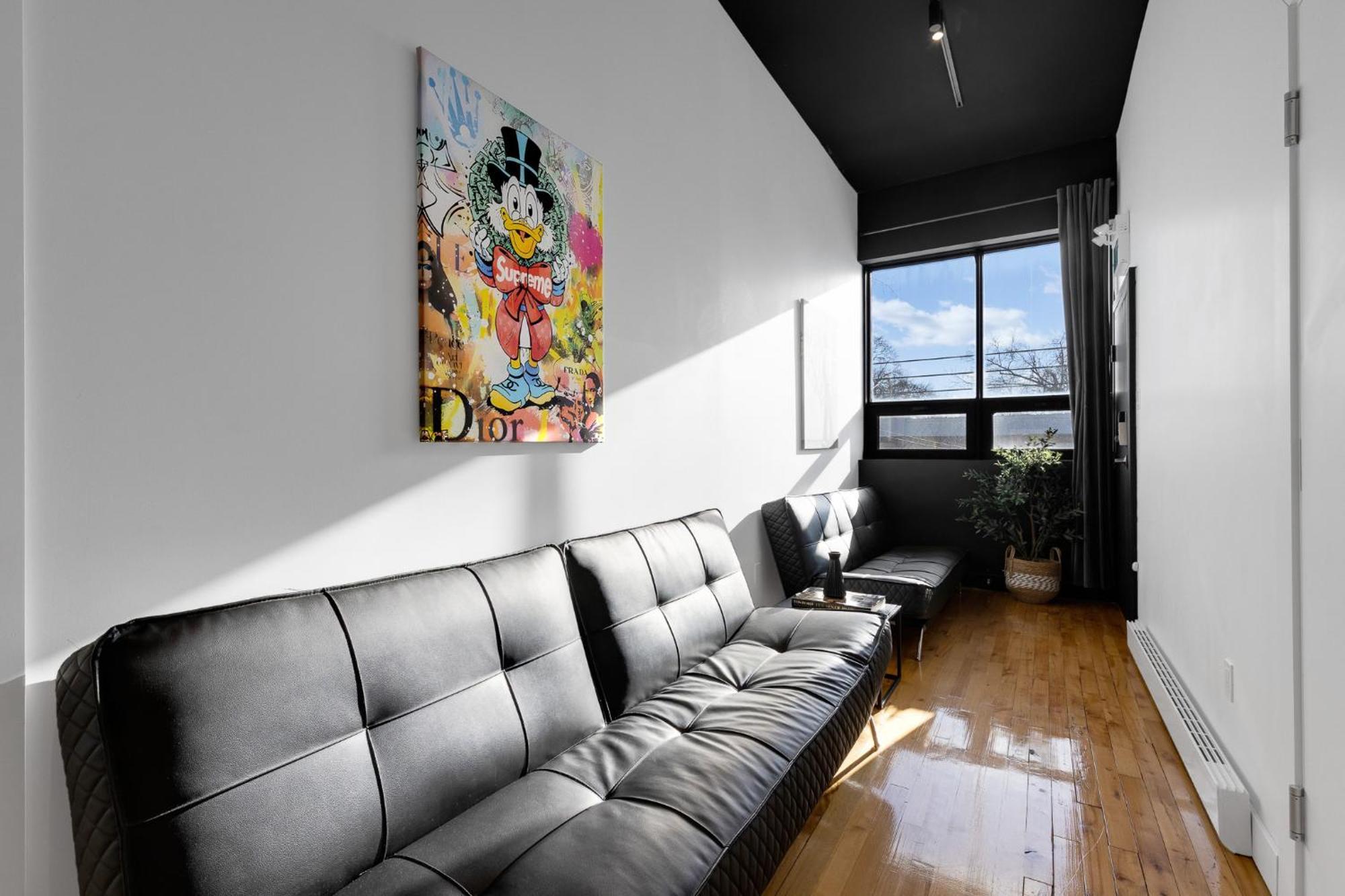 Liv Mtl Plaza 3* Montreal