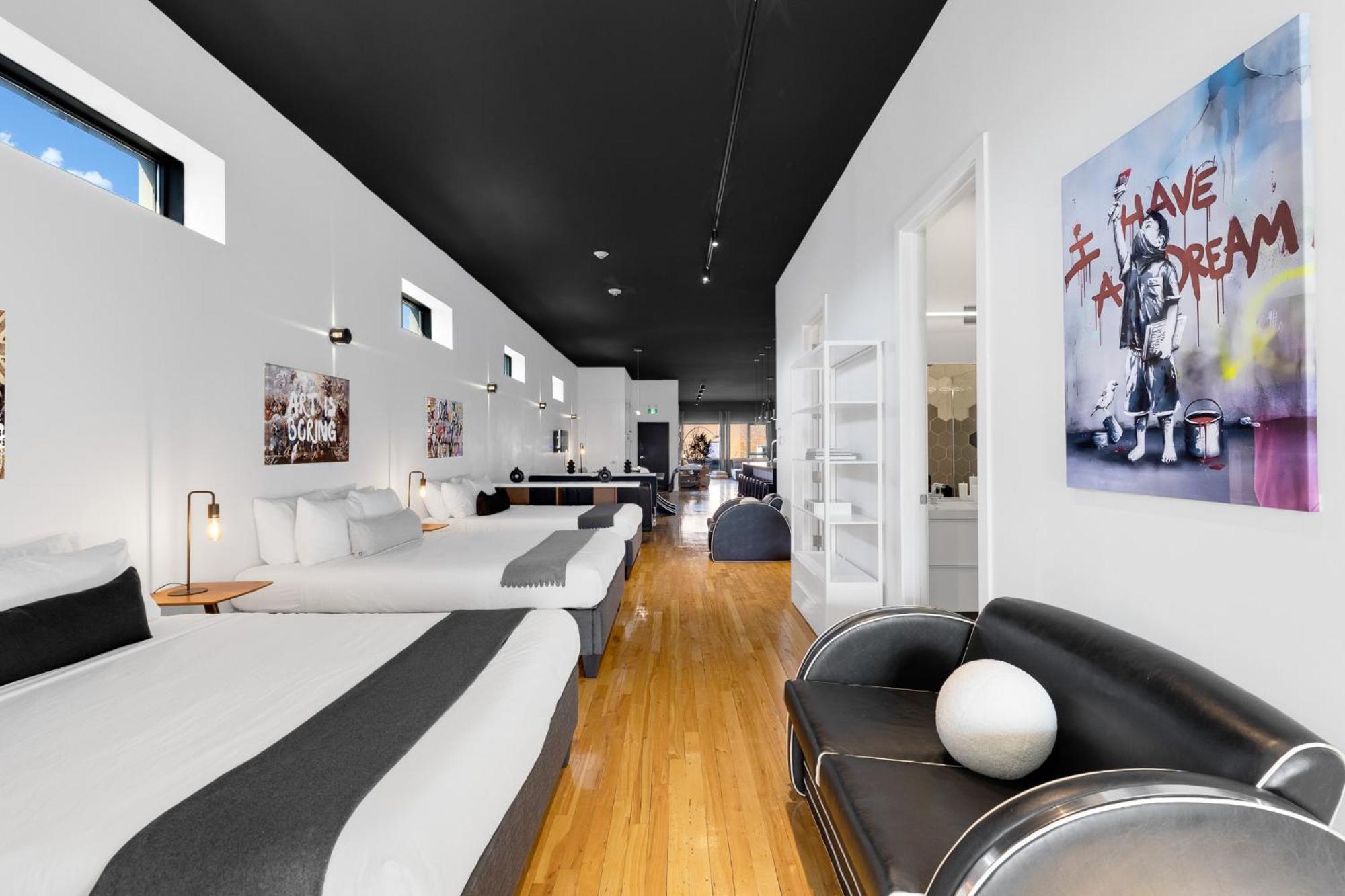 Aparthotel Liv Mtl Plaza Montreal