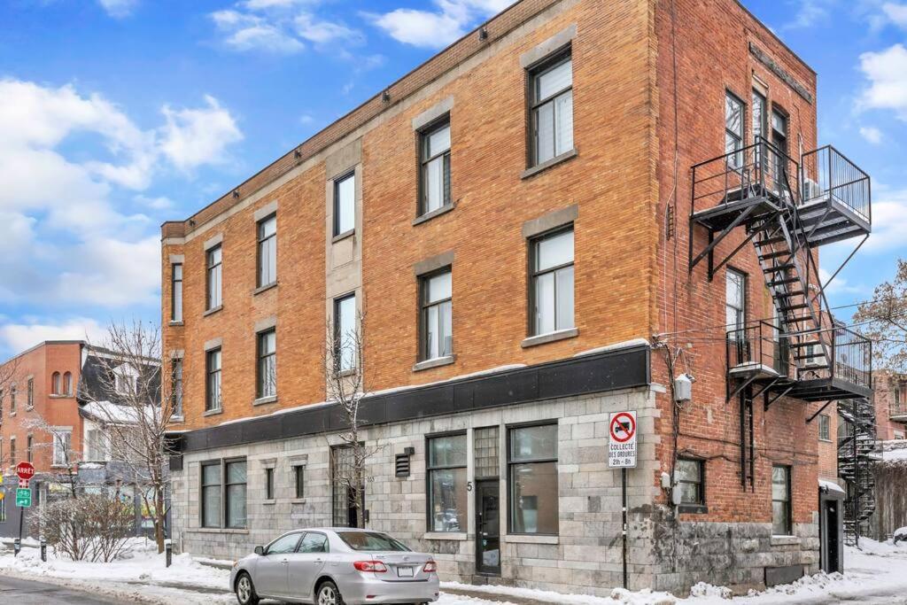 Stylish 2-bedroom Getaway, Luxurious & Conveniently Located To Experience The Pulse Of The - 5 Apartment