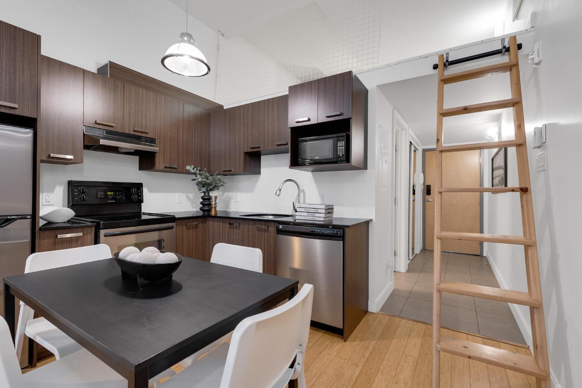 Aparthotel Liv Mtl Main Montreal
