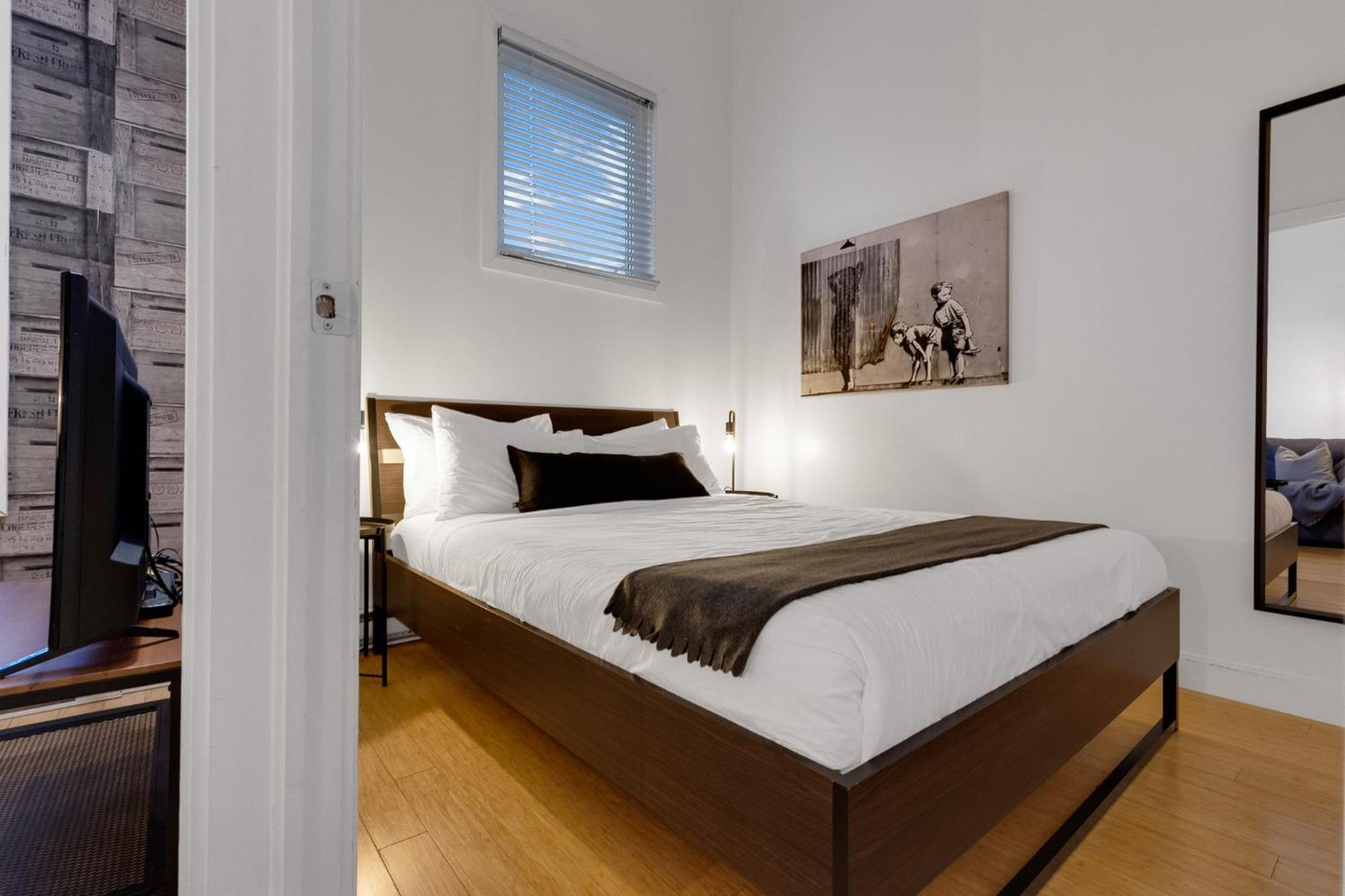 Liv Mtl Main Aparthotel 3*
