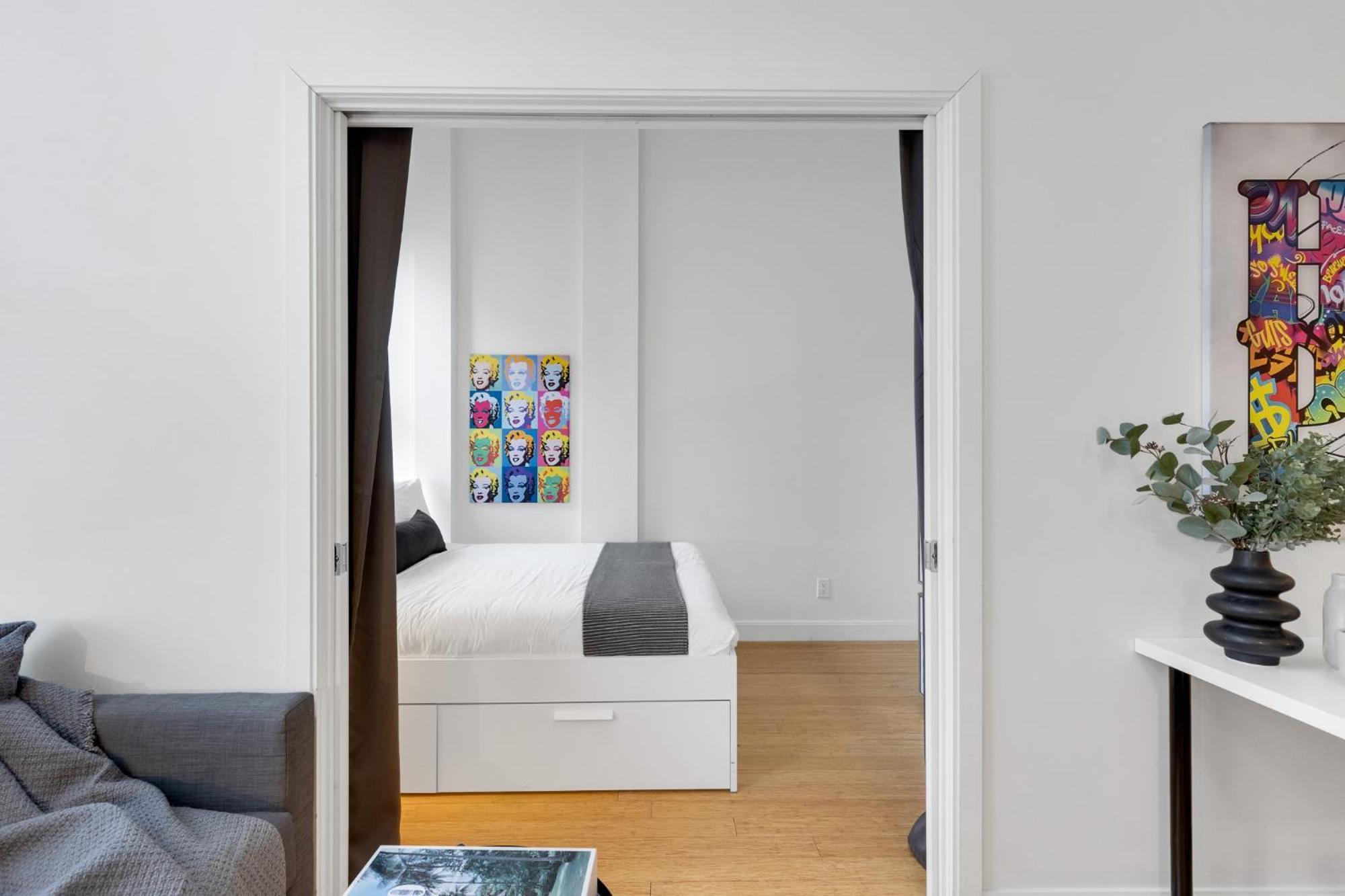 Liv Mtl Main Aparthotel Montreal