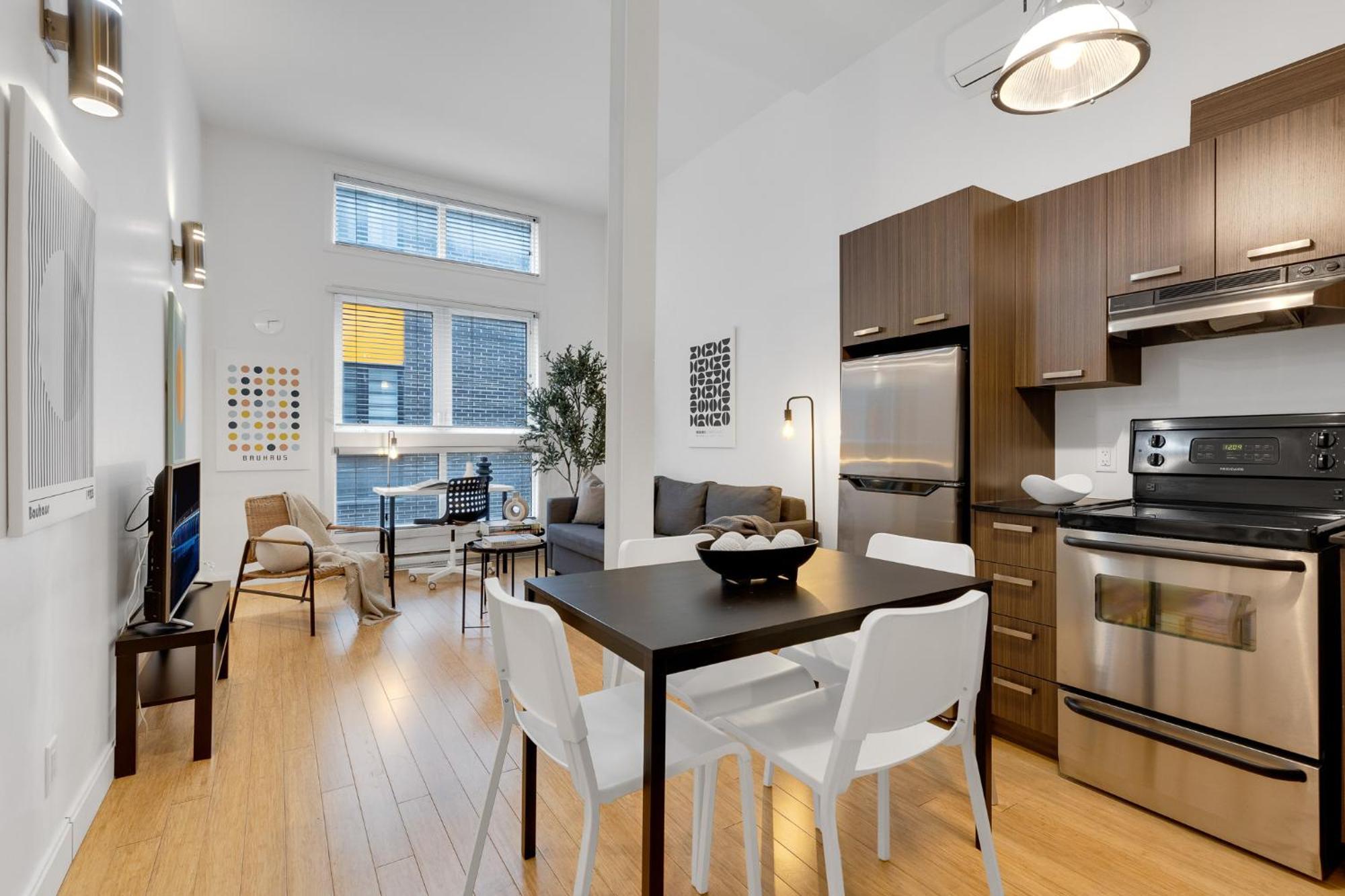 Liv Mtl Main 3* Montreal