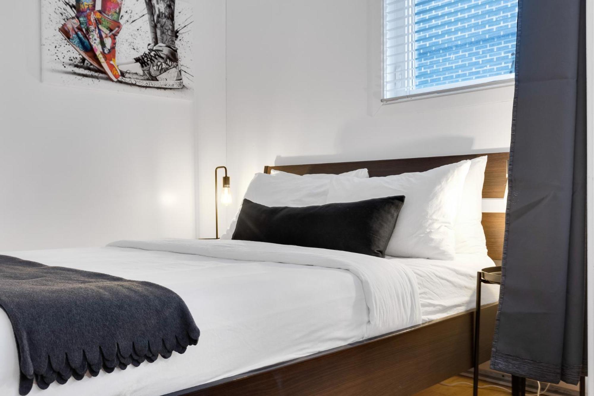 Liv Mtl Main 3* Montreal