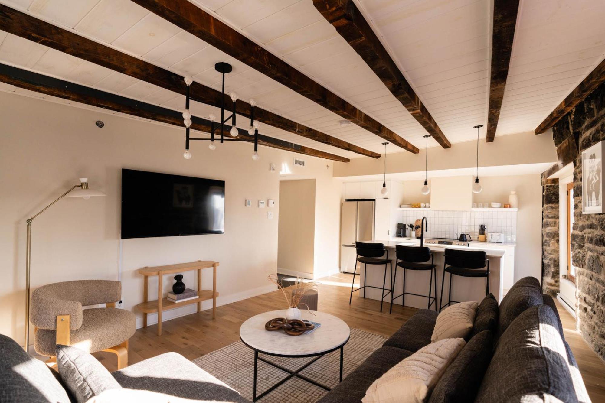 Aparthotel Maison Place Royale By Luxury In Transit Montreal