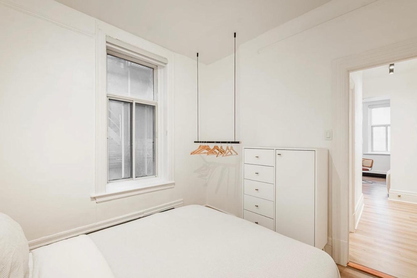 The Velvet Vista-downtown Mtl Apartment