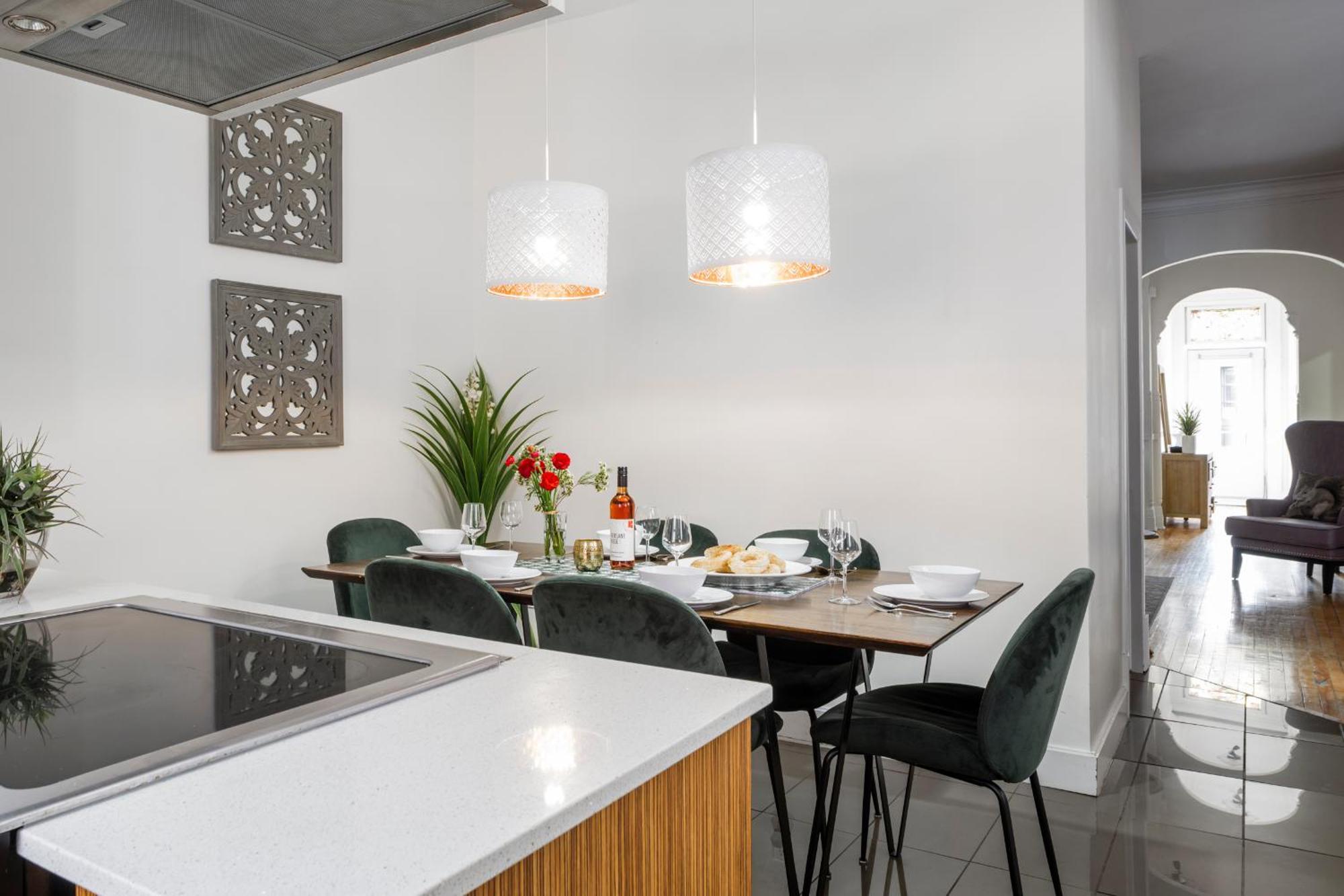 Mtlvacationrentals -the Chic Laurier Montreal