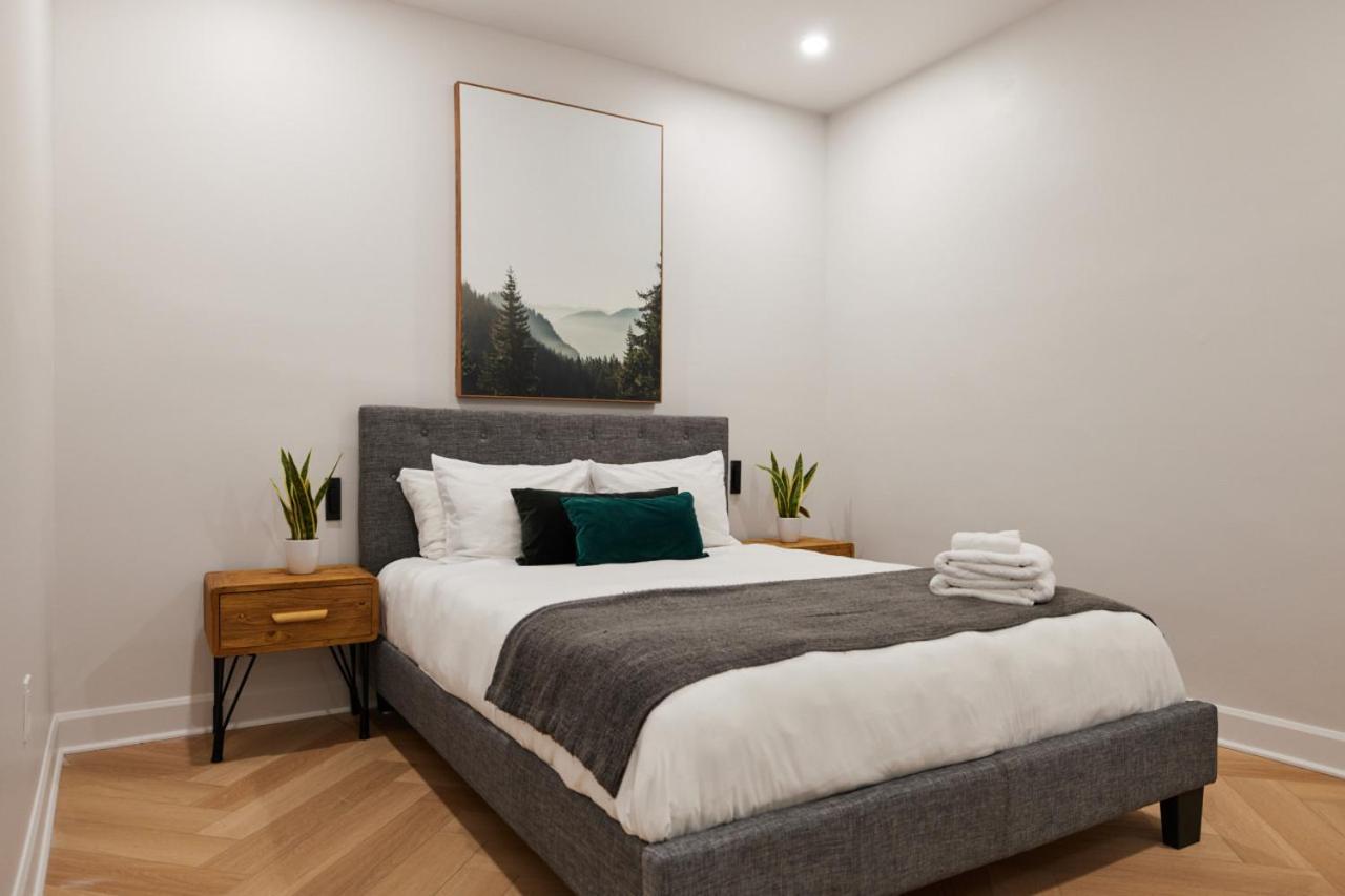 Spacious 2 Bedroom In Le Plateau By Denstays * Montreal