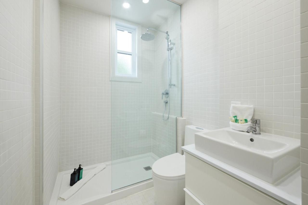 New And Cozy 3 Bedroom In Le Plateau By Denstays *
