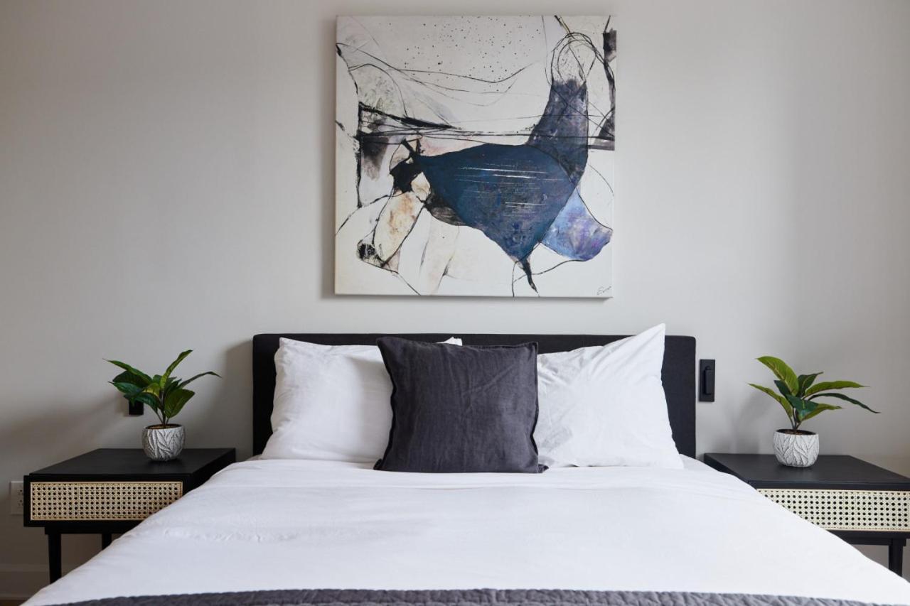 New And Cozy 3 Bedroom In Le Plateau By Denstays * Montreal