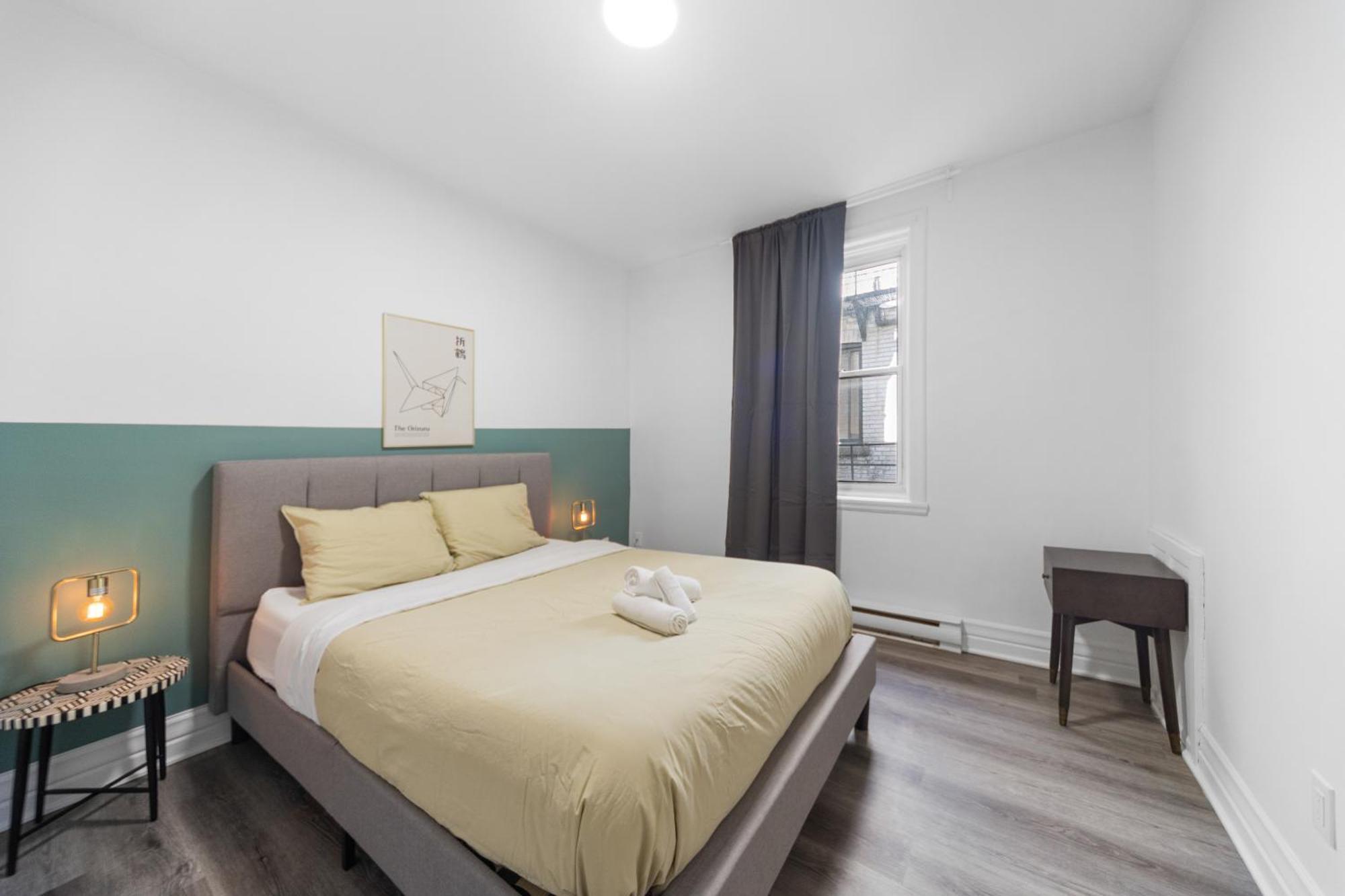 Modern And Cozy 4 Bedrooms Sleep 12 *