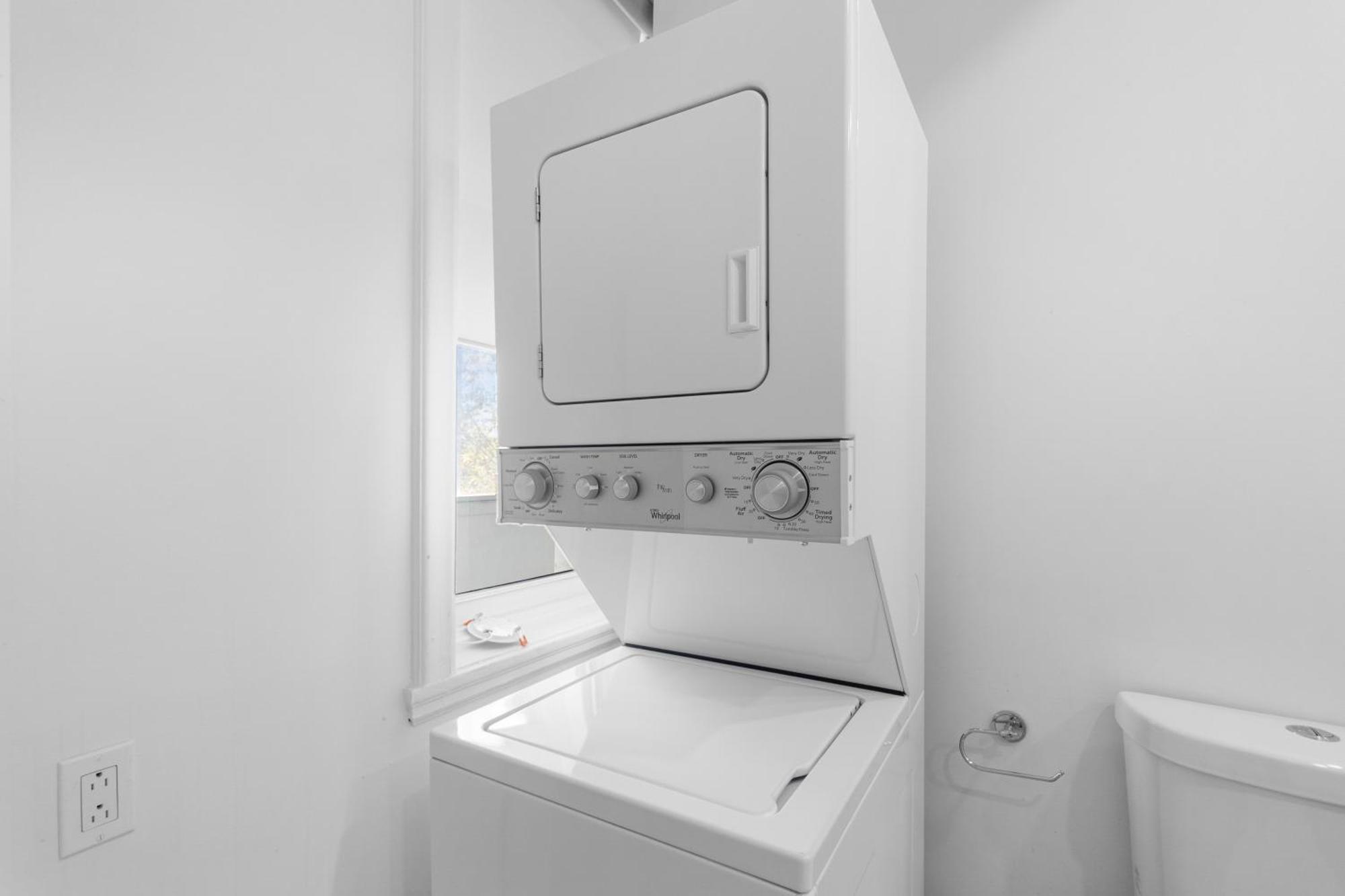 Modern And Cozy 4 Bedrooms Sleep 12 Apartment Montreal